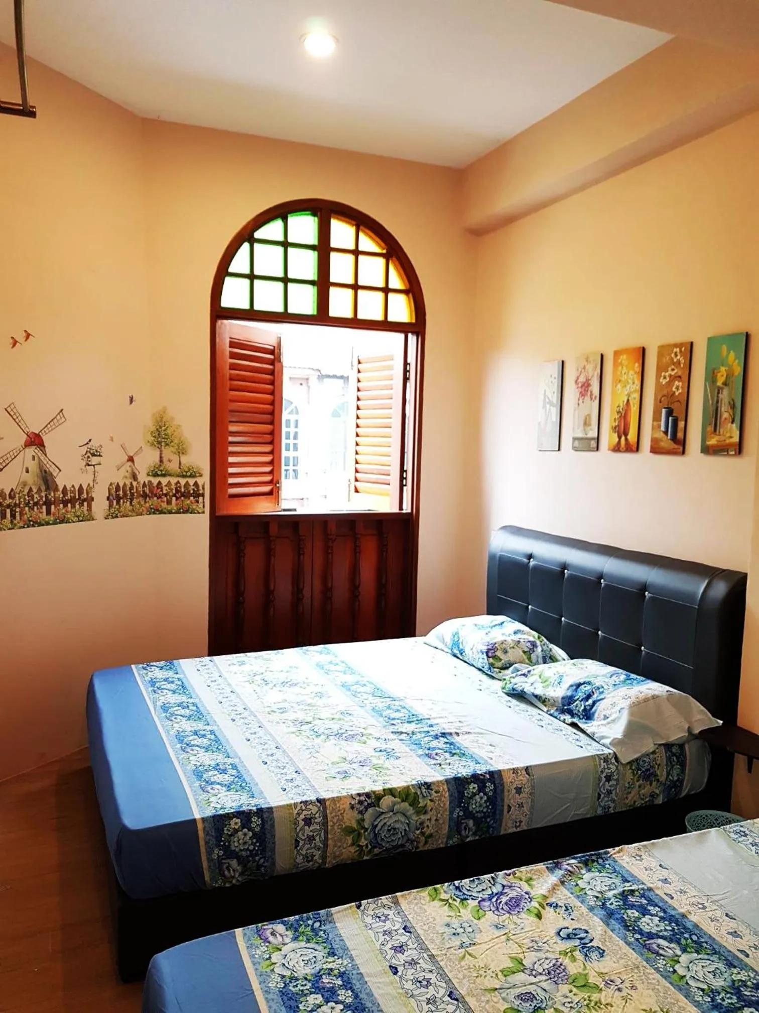 Photo of the whole room, Bed in Lodge 163 Ventures