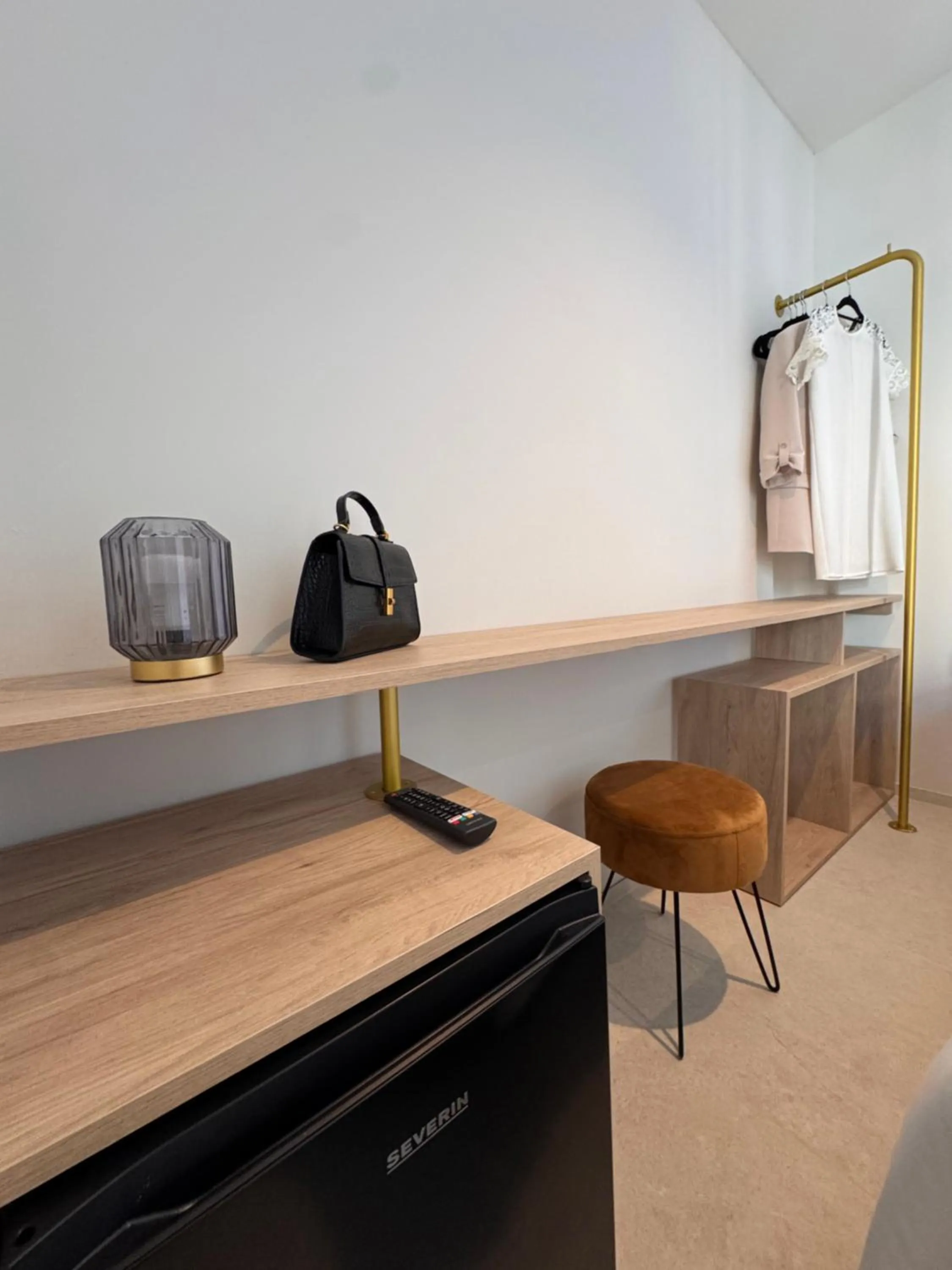 Hugo Beach Hotel & Apartments