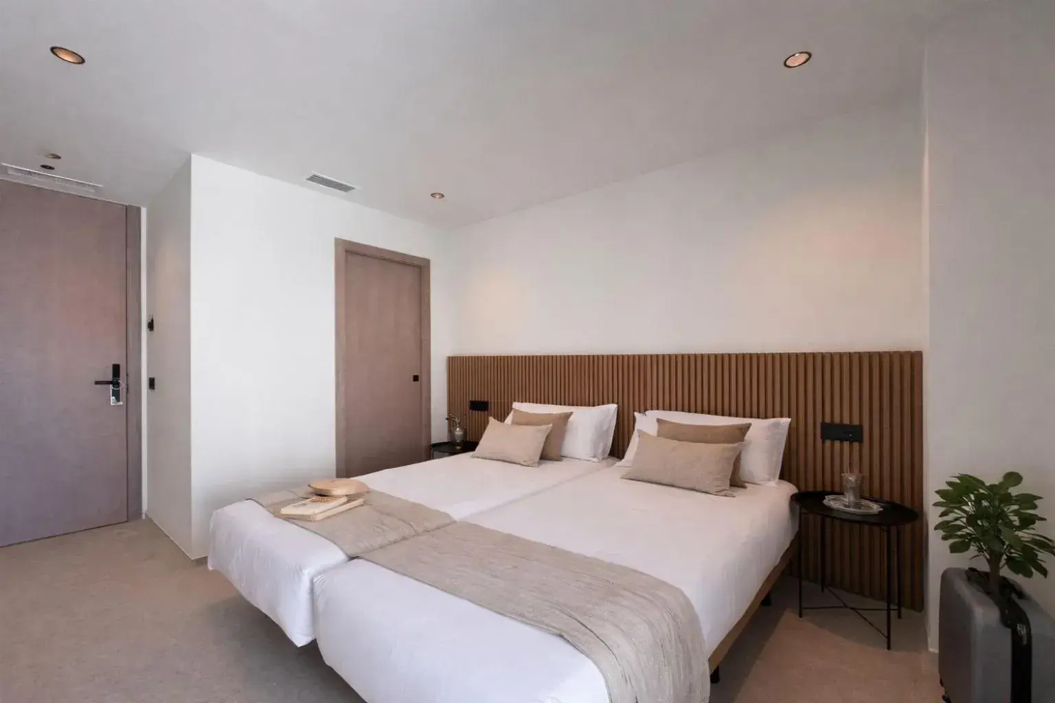 Hugo Beach Hotel & Apartments Hugo Beach Hotel & Apartments