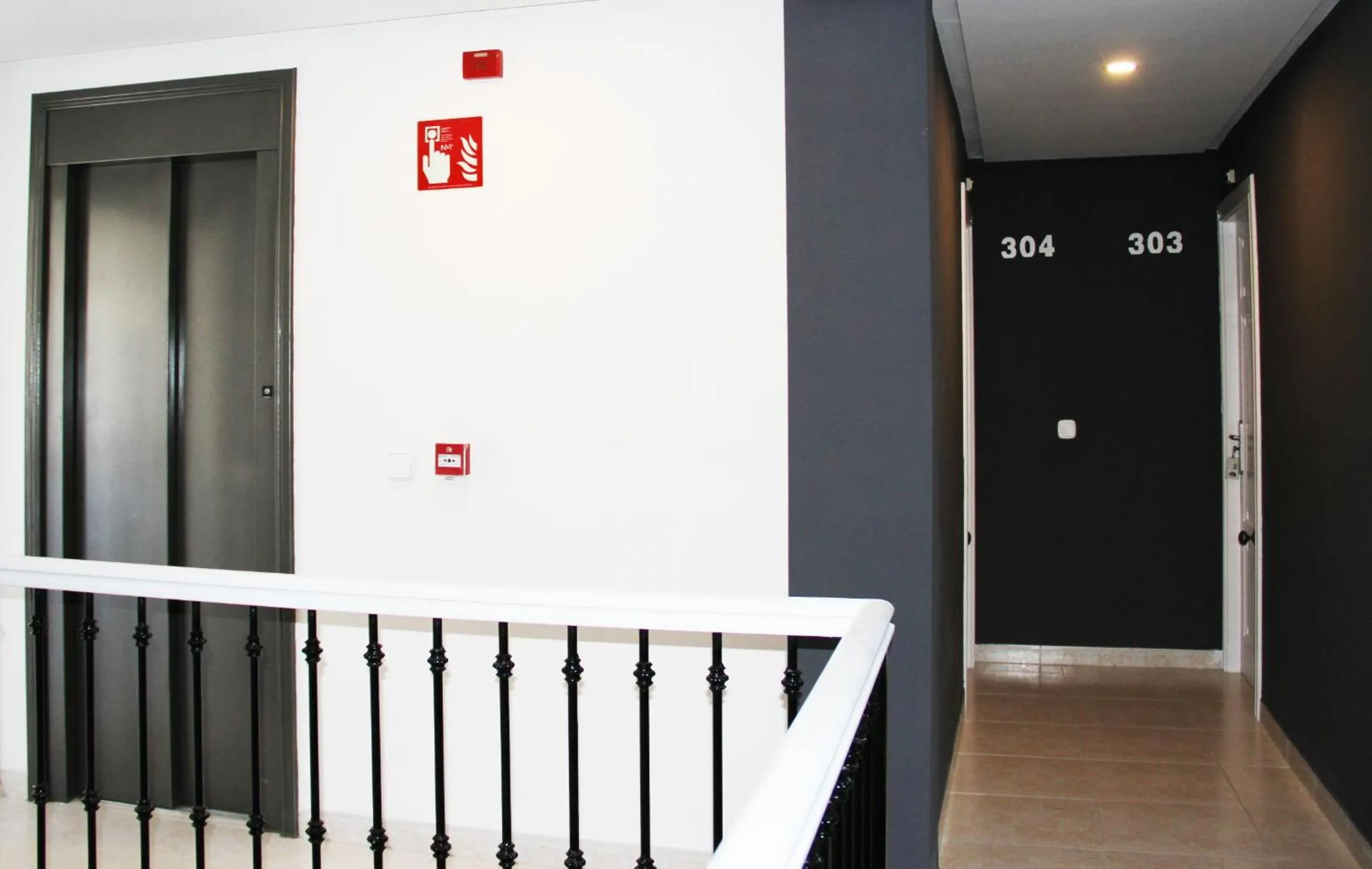 Area and facilities in Hugo Beach Hotel & Apartments