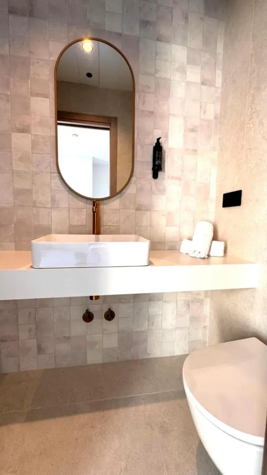 Hugo Beach Hotel & Apartments Hugo Beach Hotel & Apartments