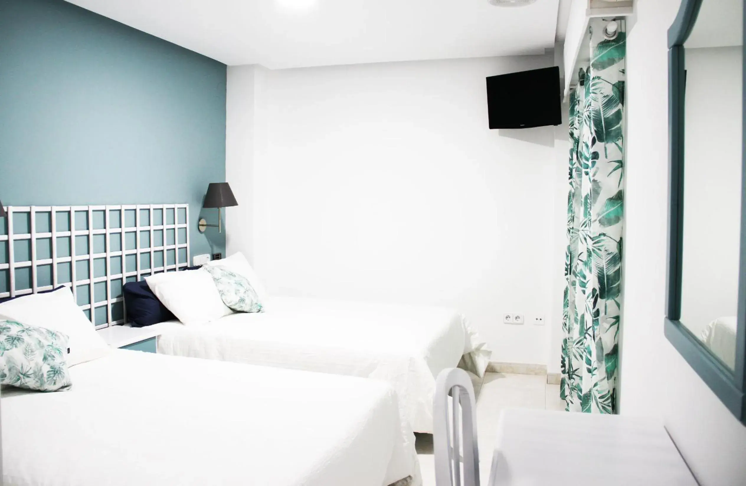 Photo of the whole room, Bed in Hugo Beach Hotel & Apartments Photo of the whole room, Bed in Hugo Beach Hotel & Apartments