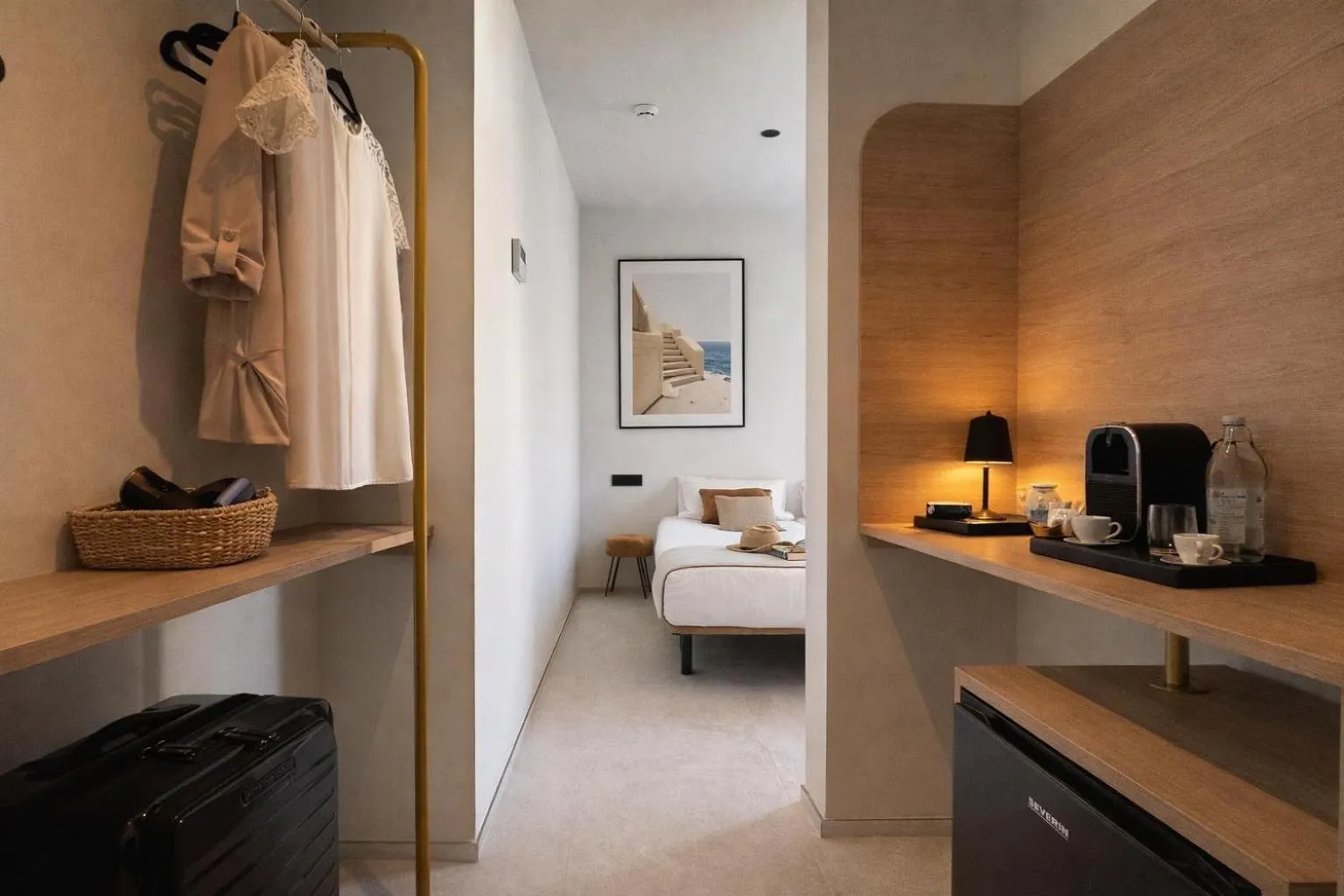 Bed in Hugo Beach Hotel & Apartments