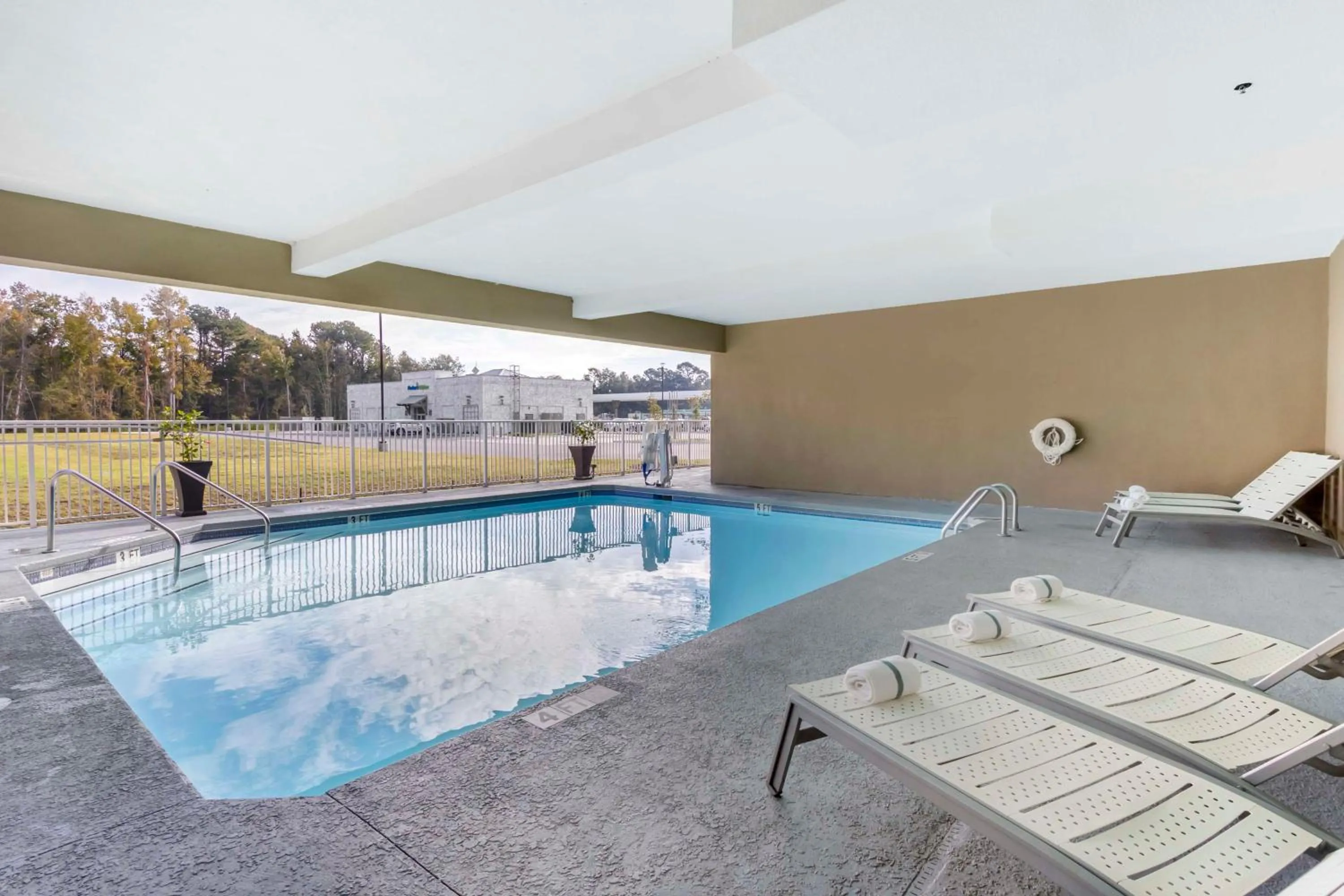 Pool view in Best Western Magnolia Inn and Suites