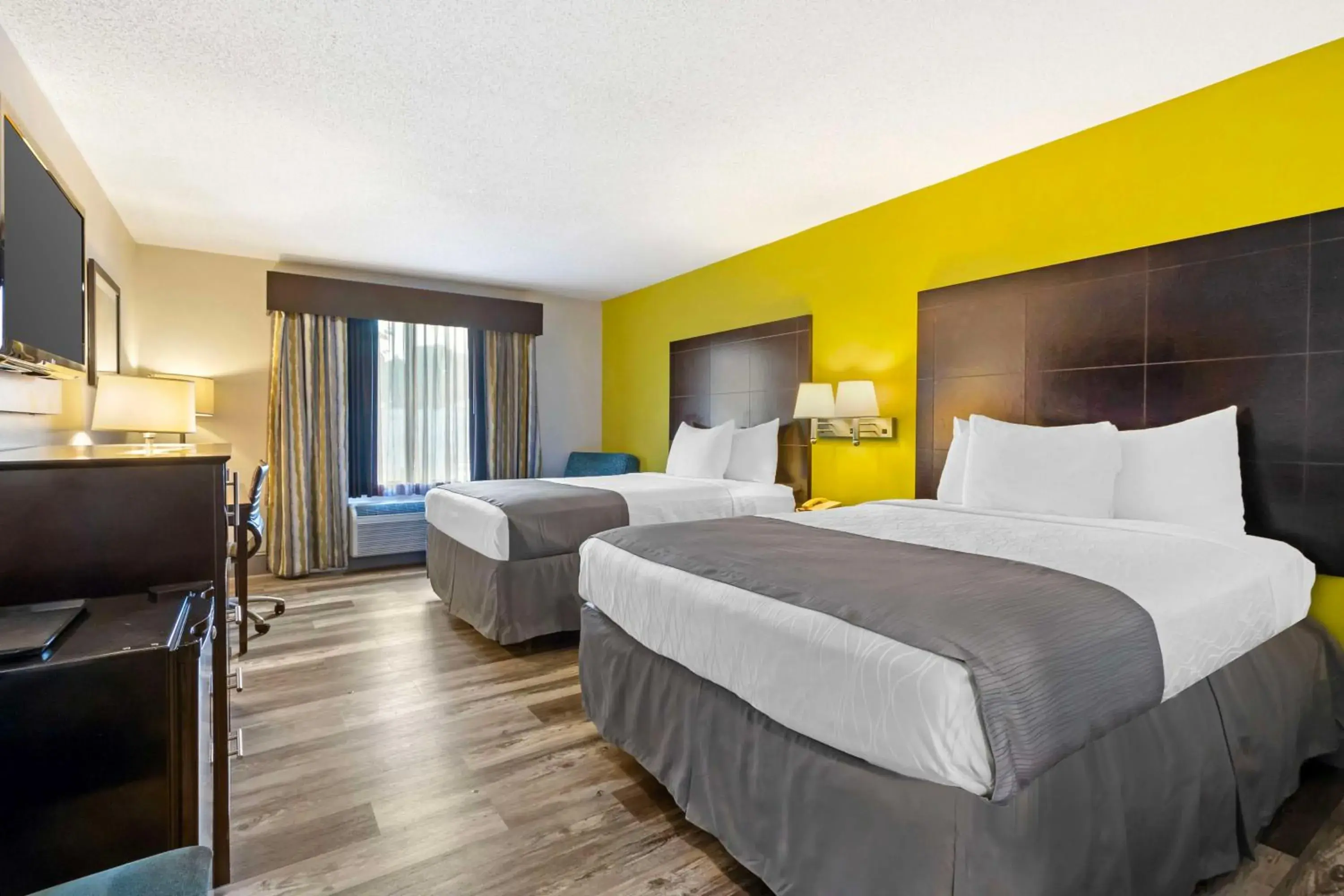 Bedroom, Bed in Best Western Magnolia Inn and Suites Bedroom, Bed in Best Western Magnolia Inn and Suites