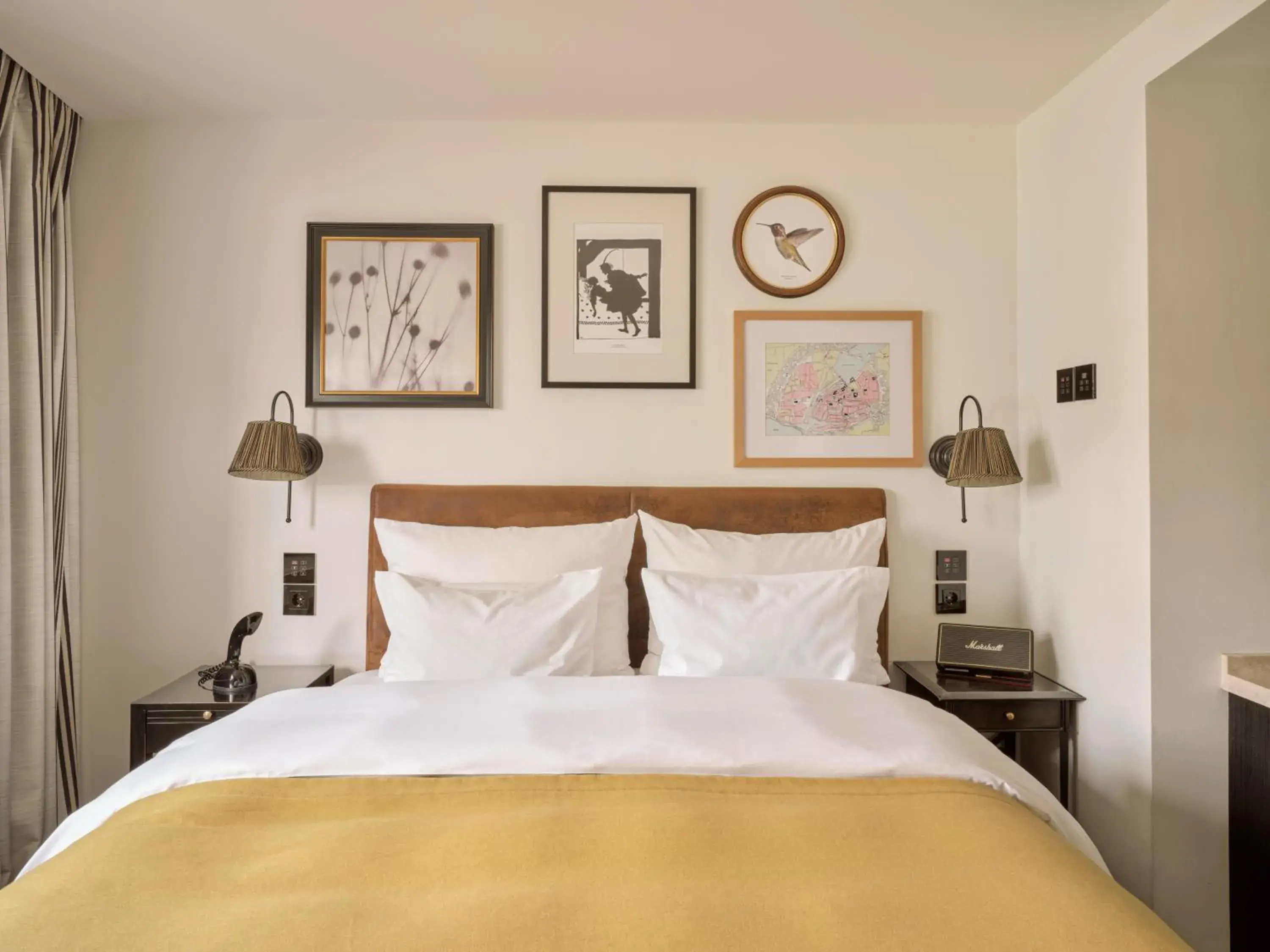 Bed in The Nikolai Hamburg - Leonardo Limited Edition Bed in The Nikolai Hamburg - Leonardo Limited Edition