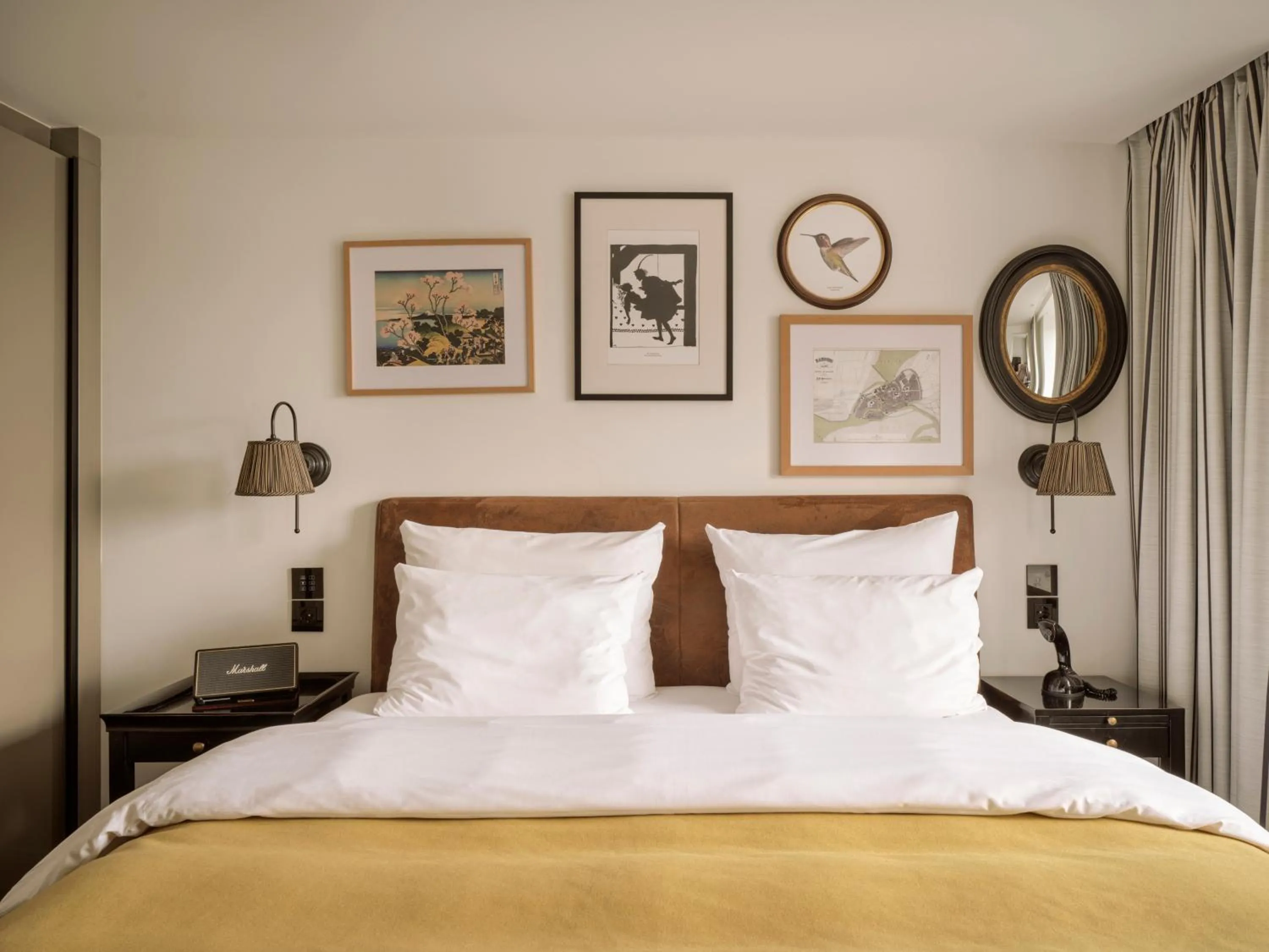 Bed in The Nikolai Hamburg - Leonardo Limited Edition