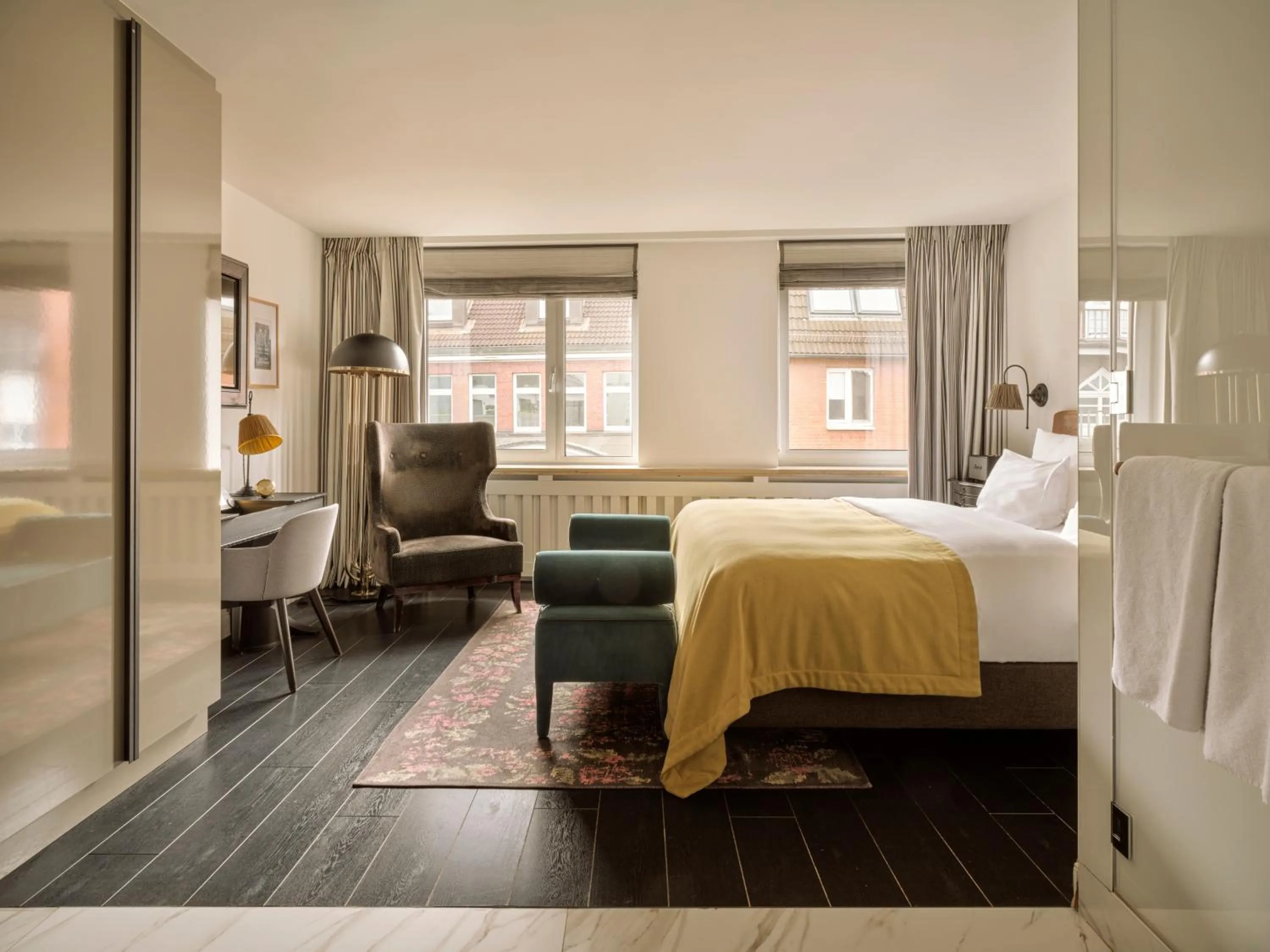 Bed in The Nikolai Hamburg - Leonardo Limited Edition