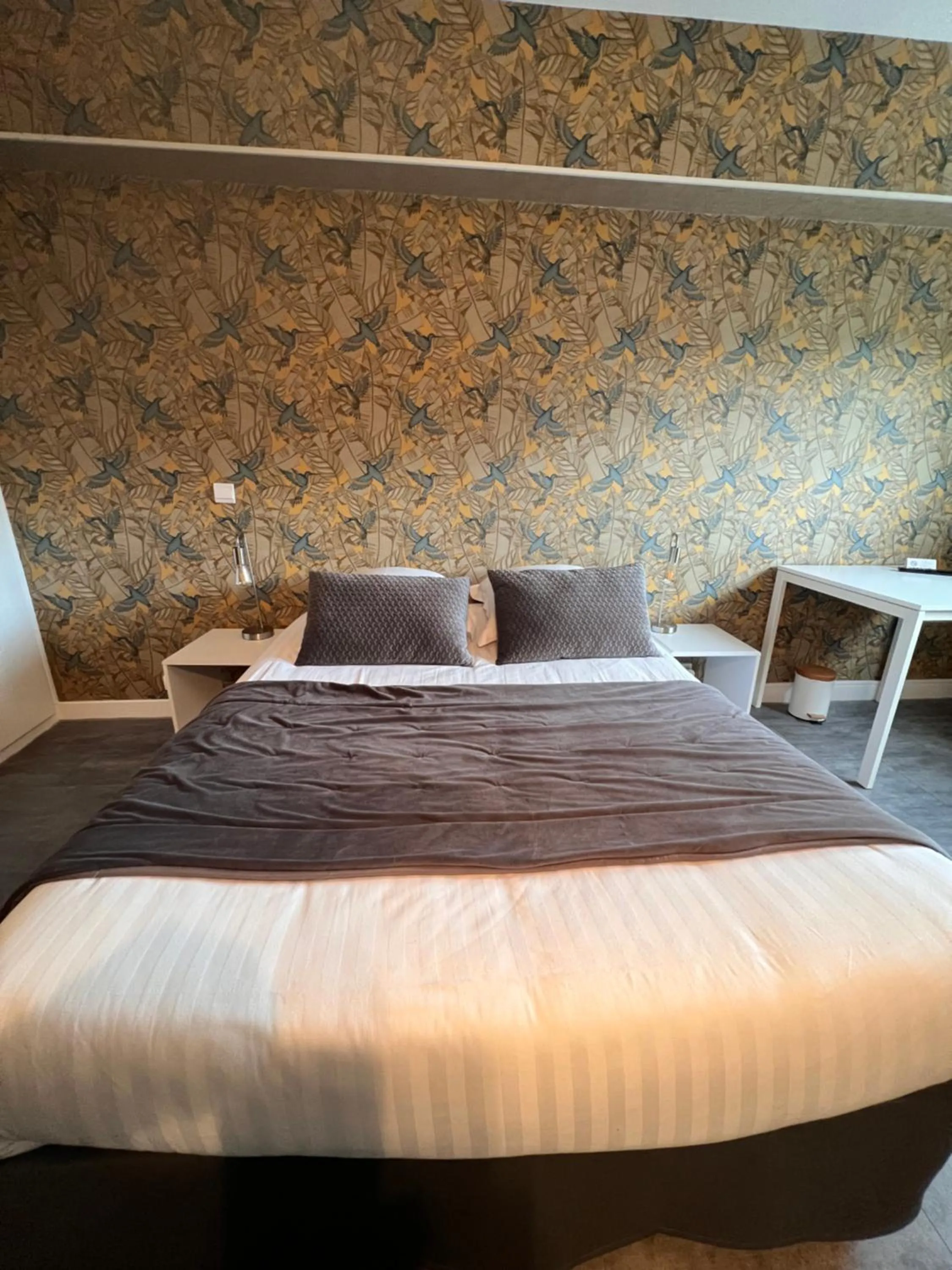 Bed in Hotel Alpes Cevennes