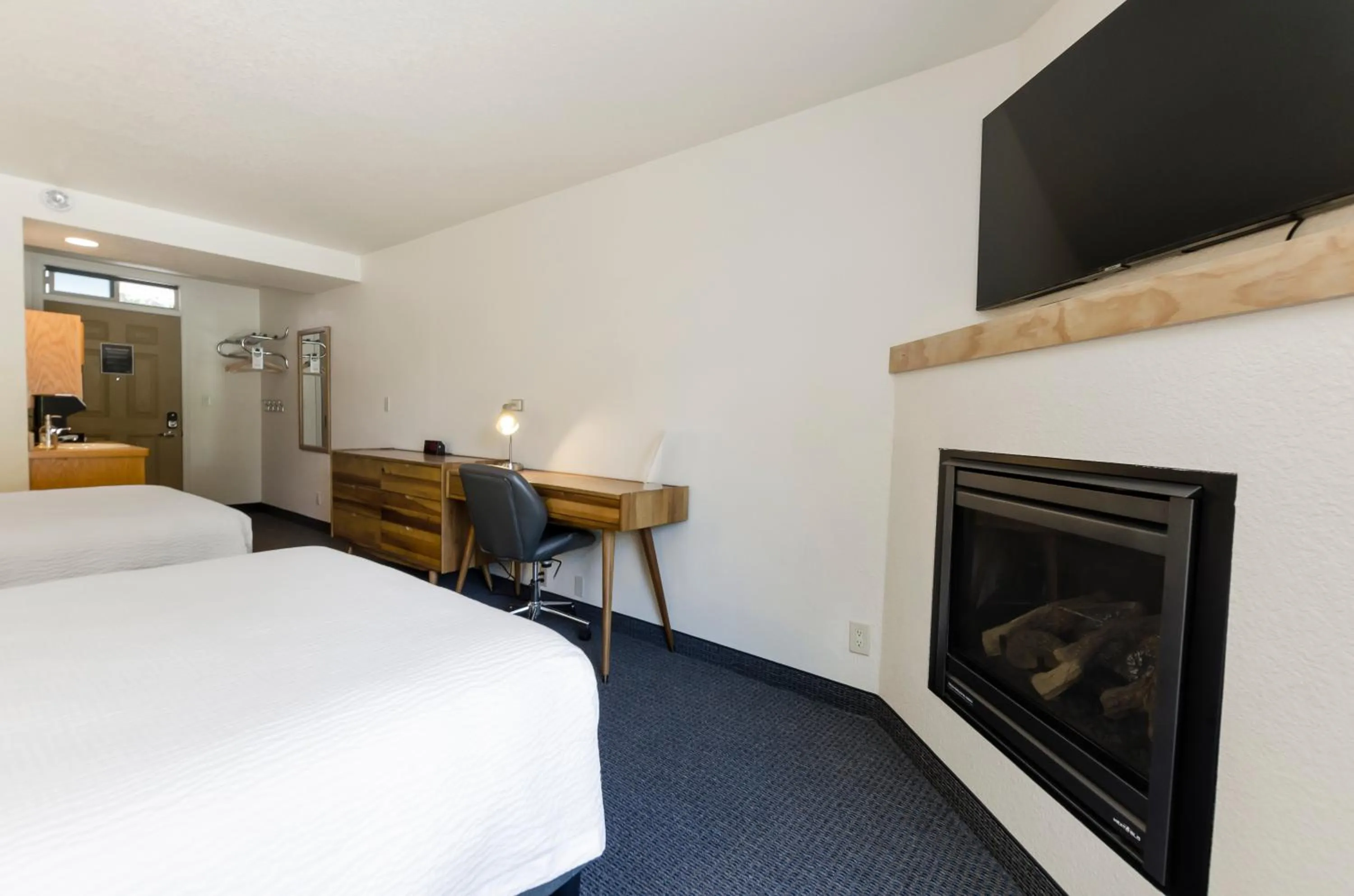 Bed in Firelite Lodge