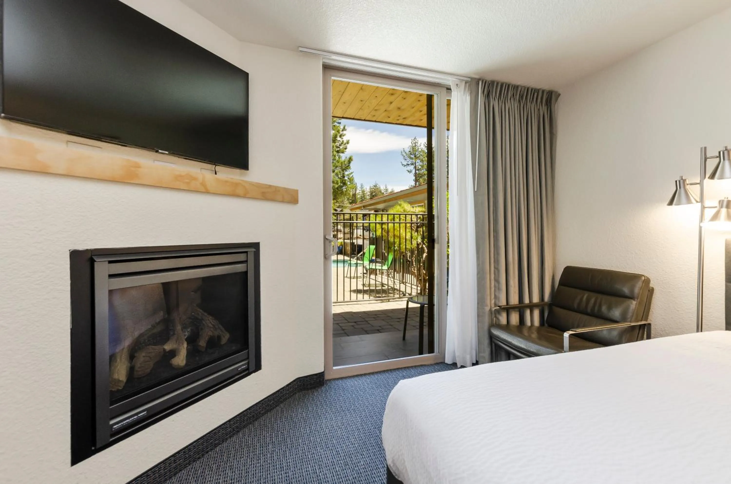 Bed in Firelite Lodge