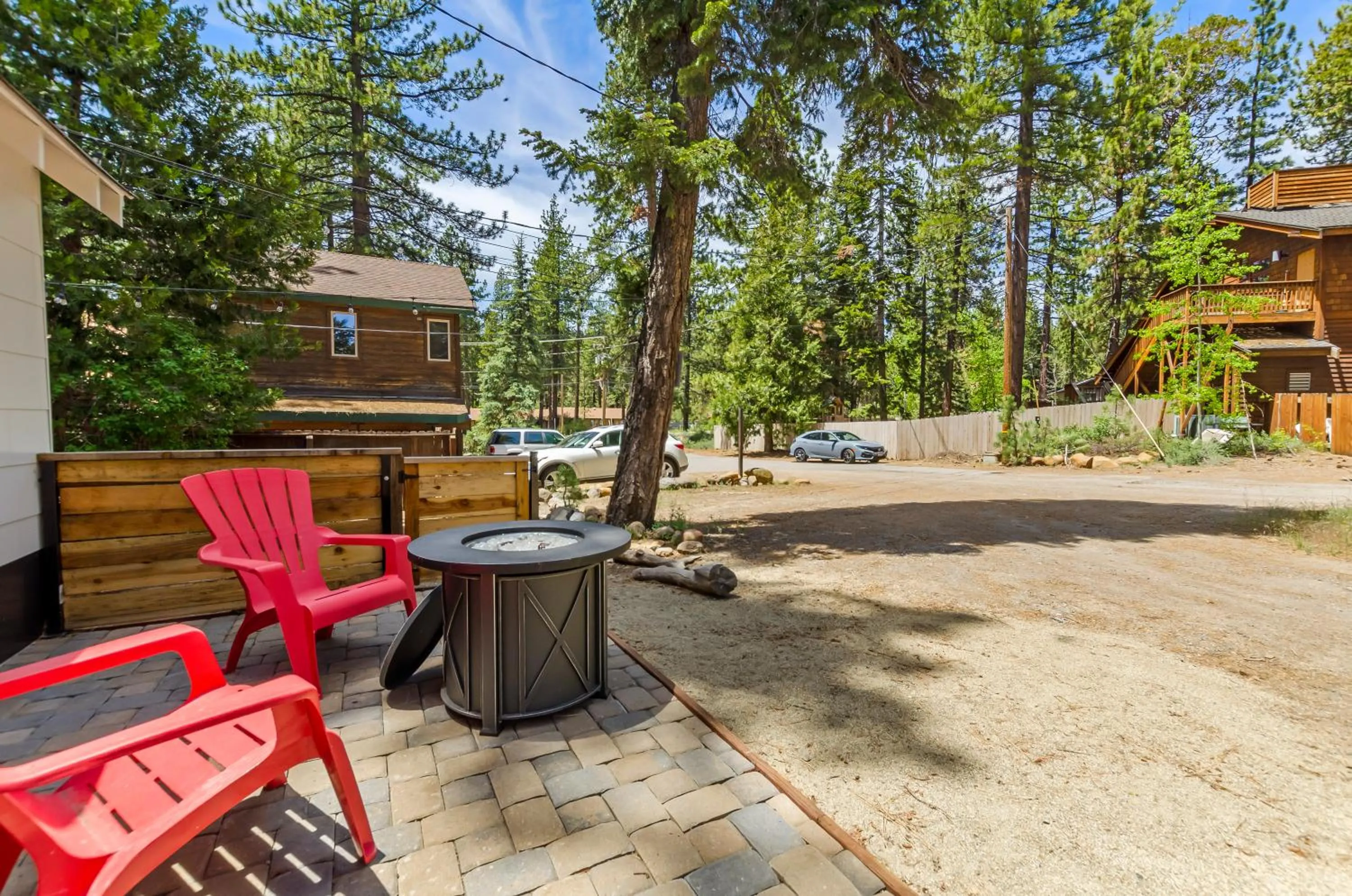 Neighbourhood in Firelite Lodge