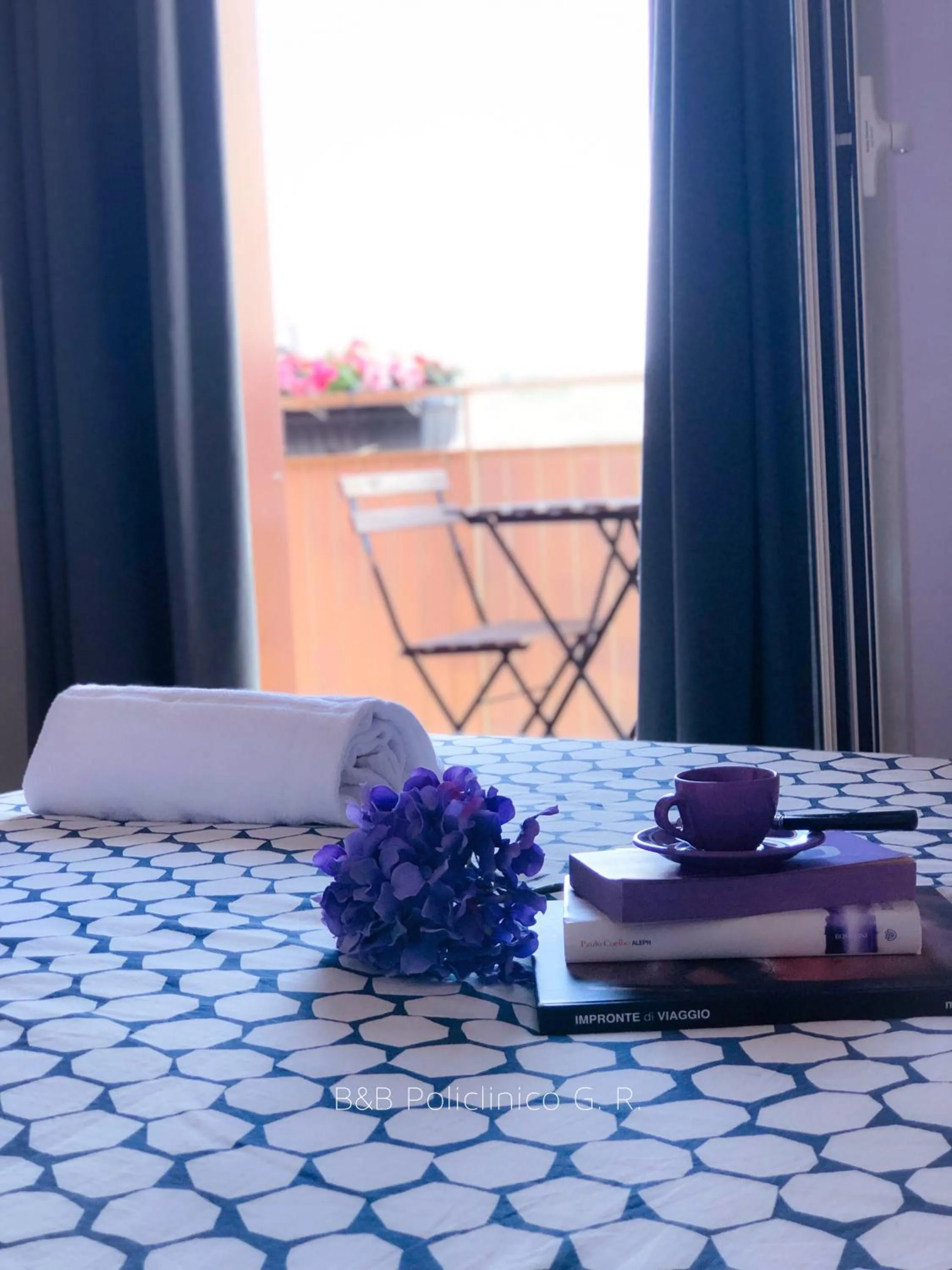 Balcony/Terrace, Bed in B&B Policlinico Gaspare Rodolico