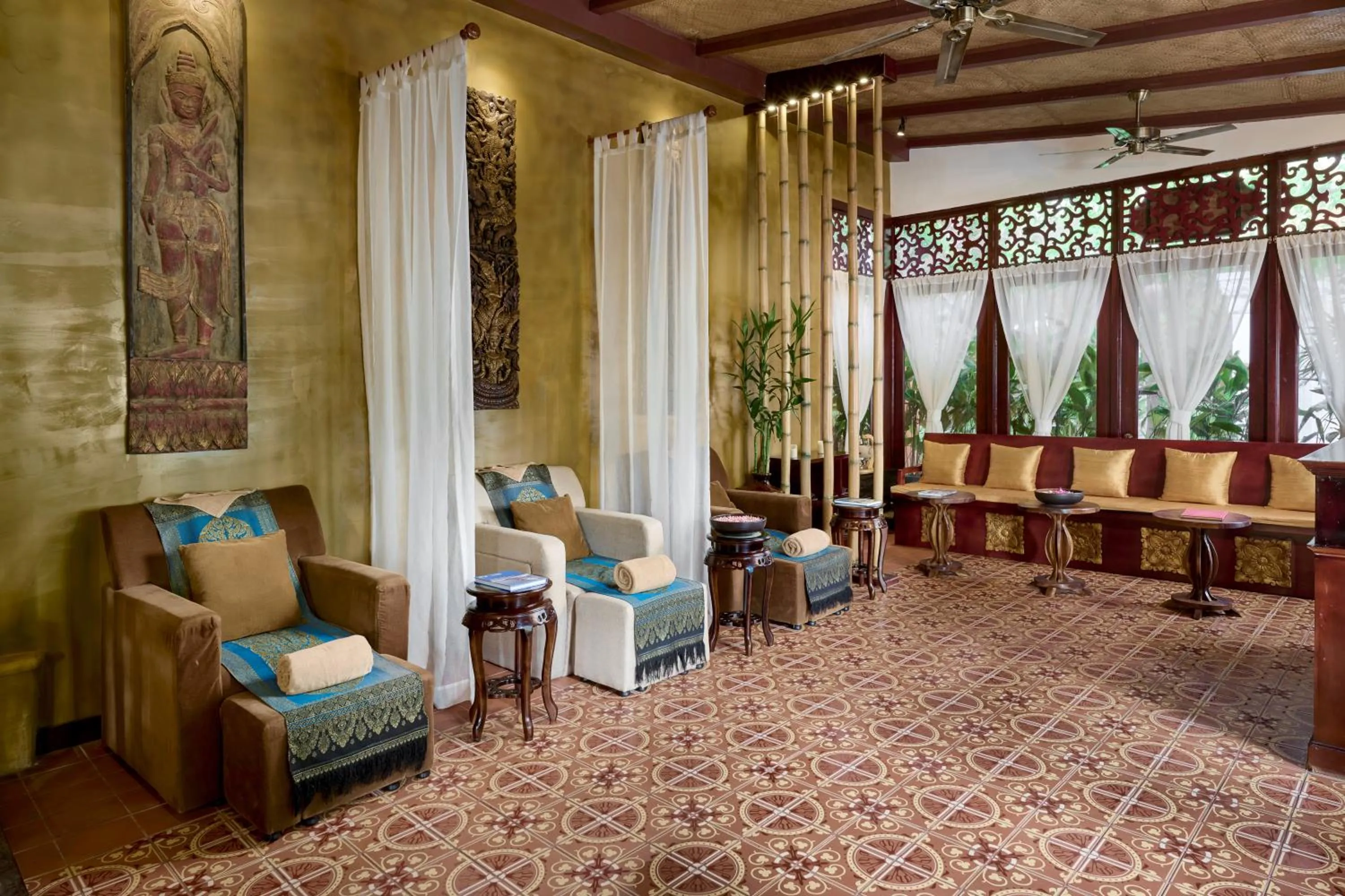 Massage in Palace Gate Hotel & Resort by EHM