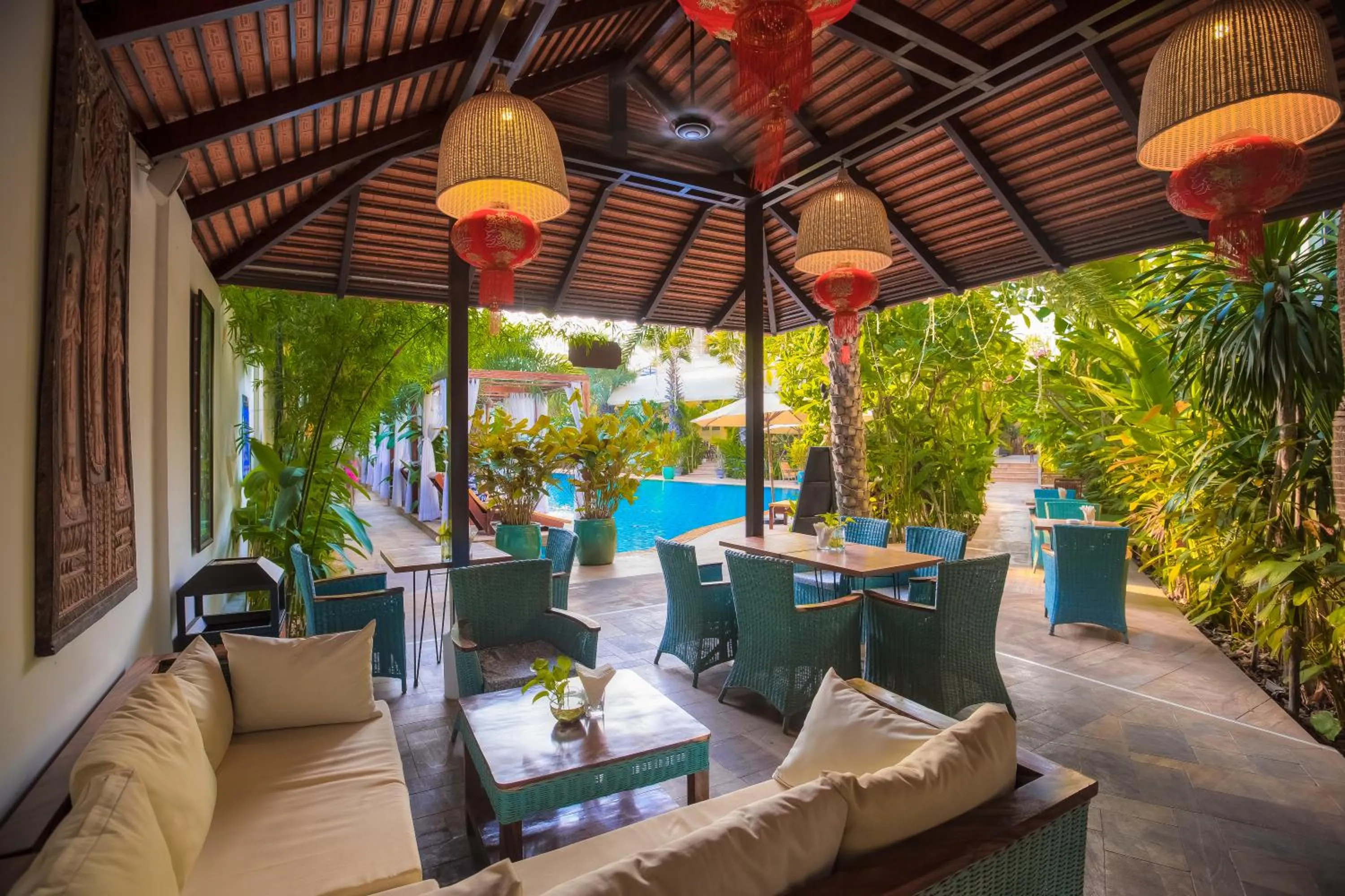 Swimming pool in Palace Gate Hotel & Resort by EHM