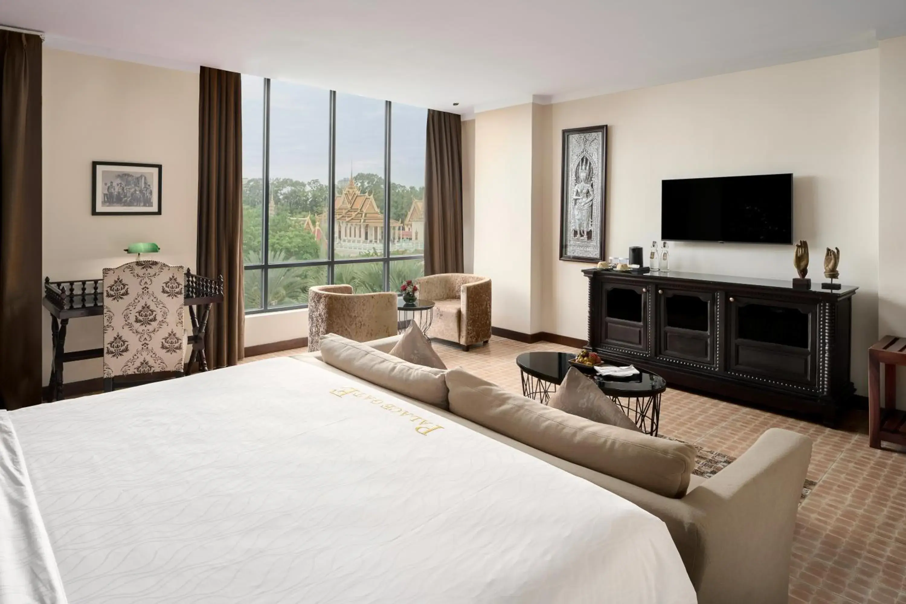 Bed in Palace Gate Hotel & Resort By EHM Bed in Palace Gate Hotel & Resort By EHM