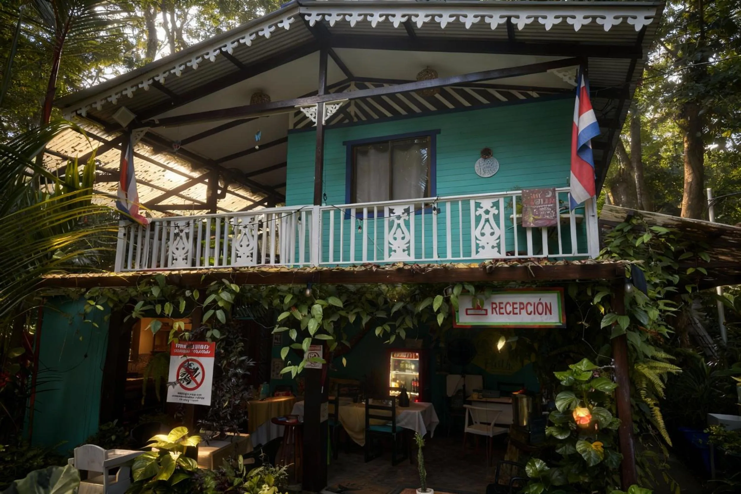 Lobby or reception in Hotel Faith Glamping Dome Costa Rica