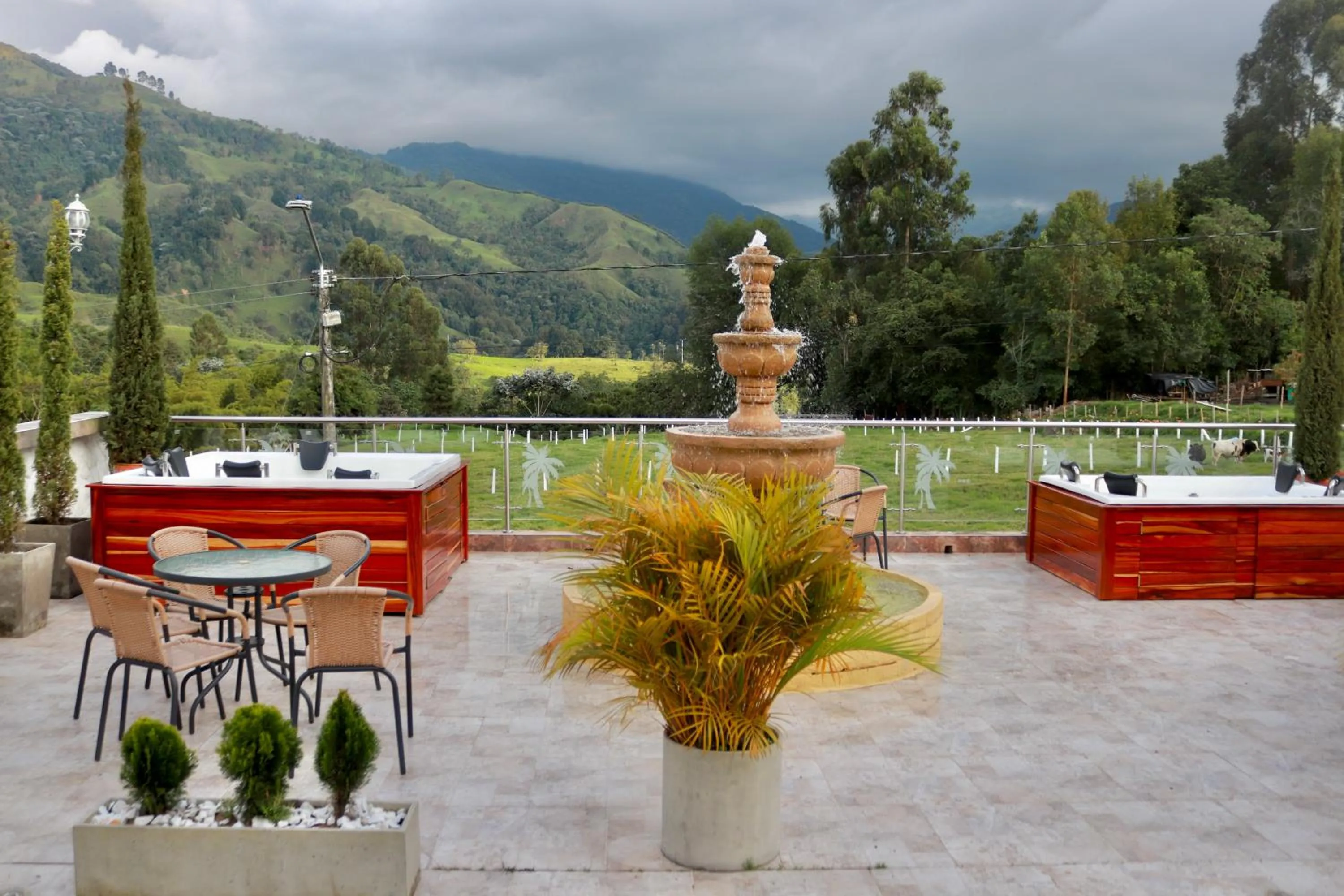 Hot Tub in Hotel Boutique Palmas de Salento