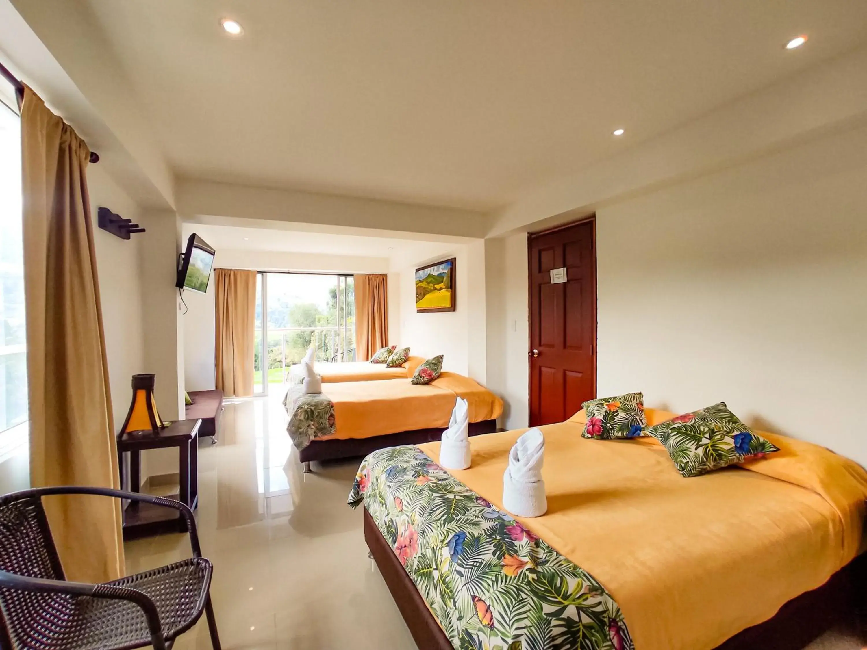Family Room with Mountain View in Hotel Boutique Palmas de Salento Family Room with Mountain View in Hotel Boutique Palmas de Salento