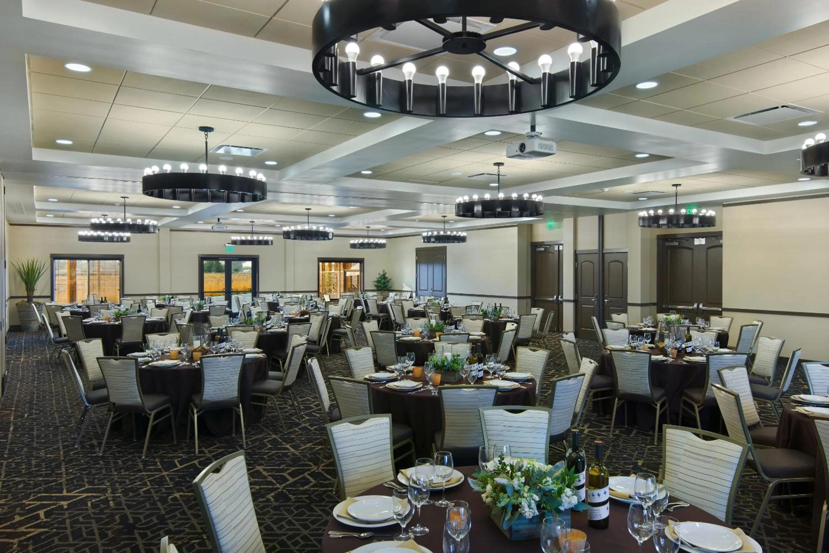 Business facilities in Oxford Suites Sonoma - Rohnert Park