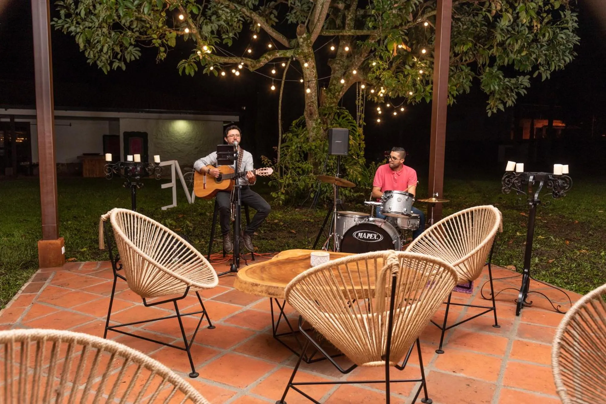 Night in Hotel Campestre Cafe Cafe