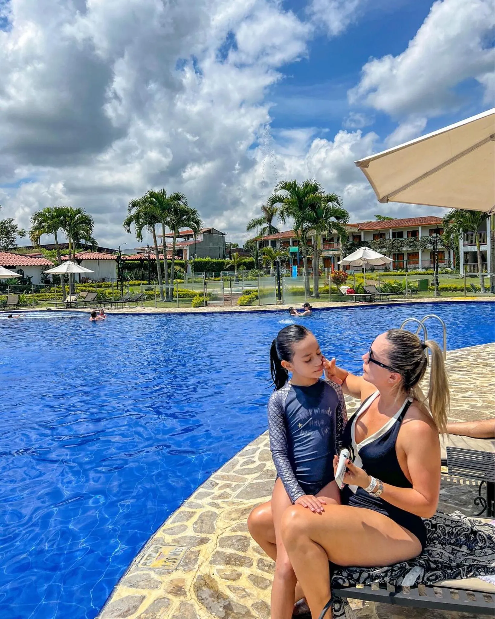 Swimming pool in Hotel Campestre Cafe Cafe