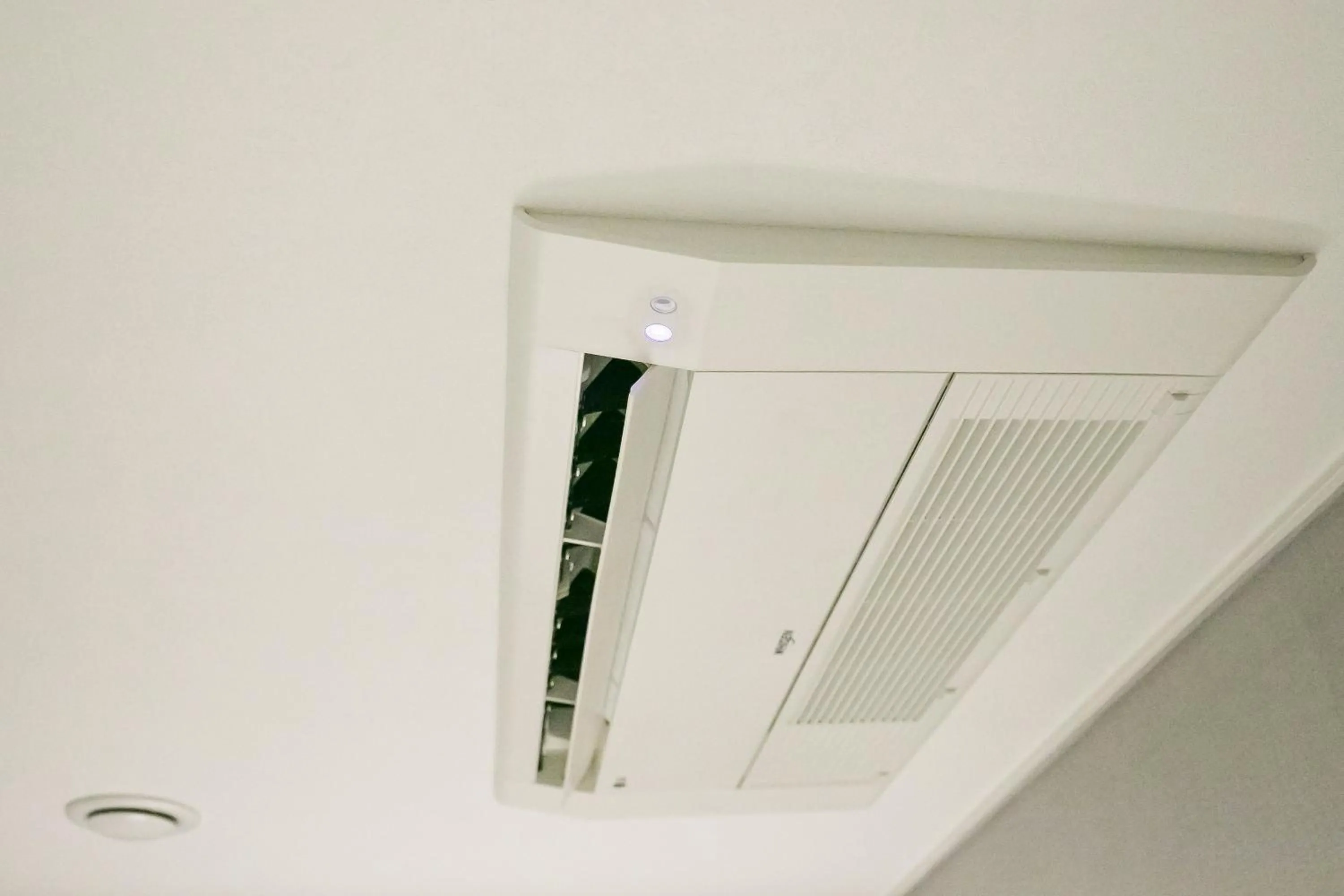 air conditioner in Philstay Myeongdong Station