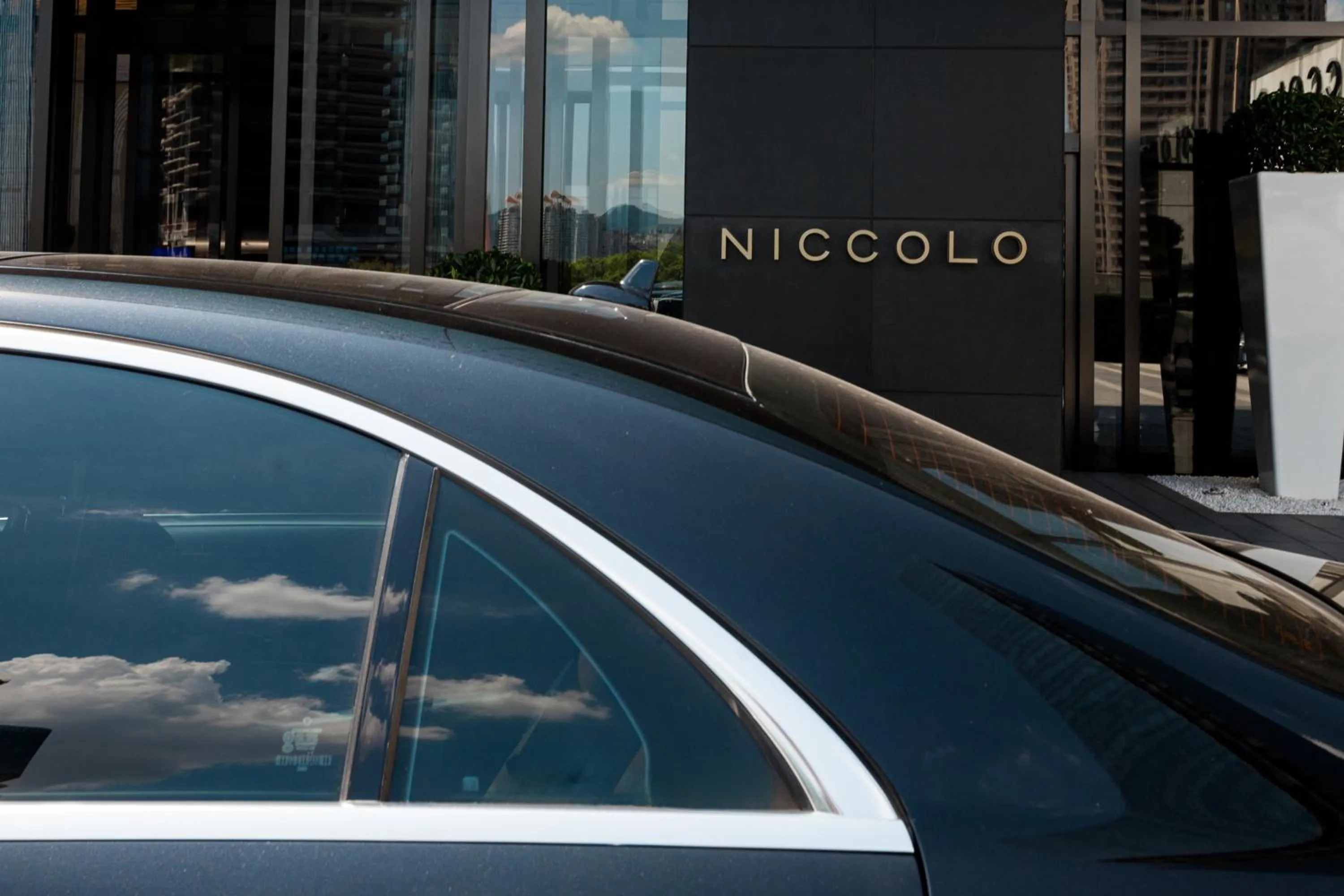 Facade/entrance in Niccolo Chongqing