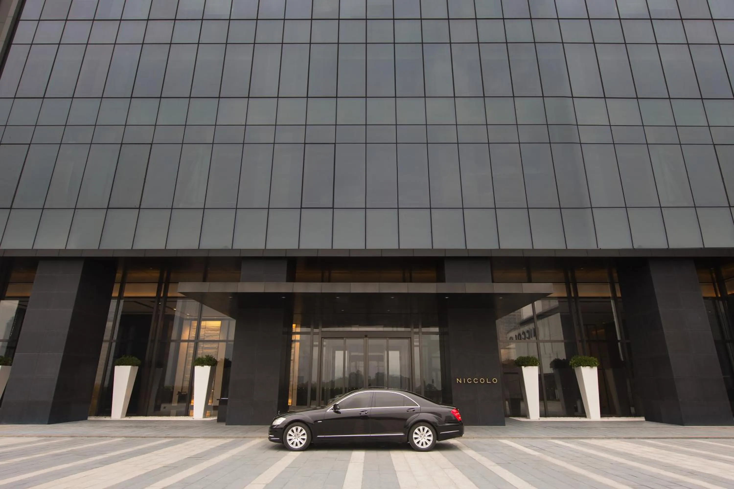 Facade/entrance in Niccolo Chongqing