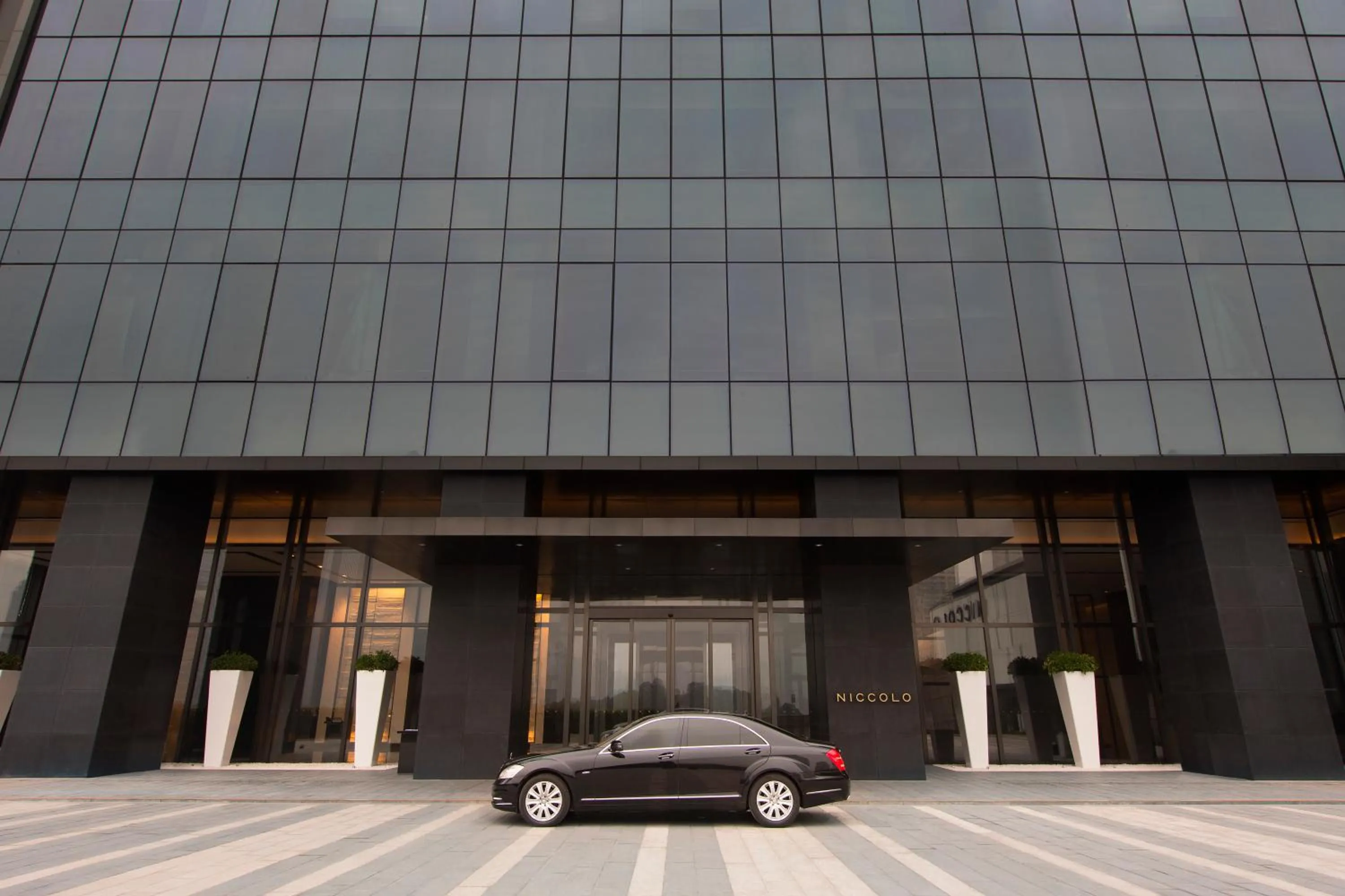 Facade/entrance in Niccolo Chongqing