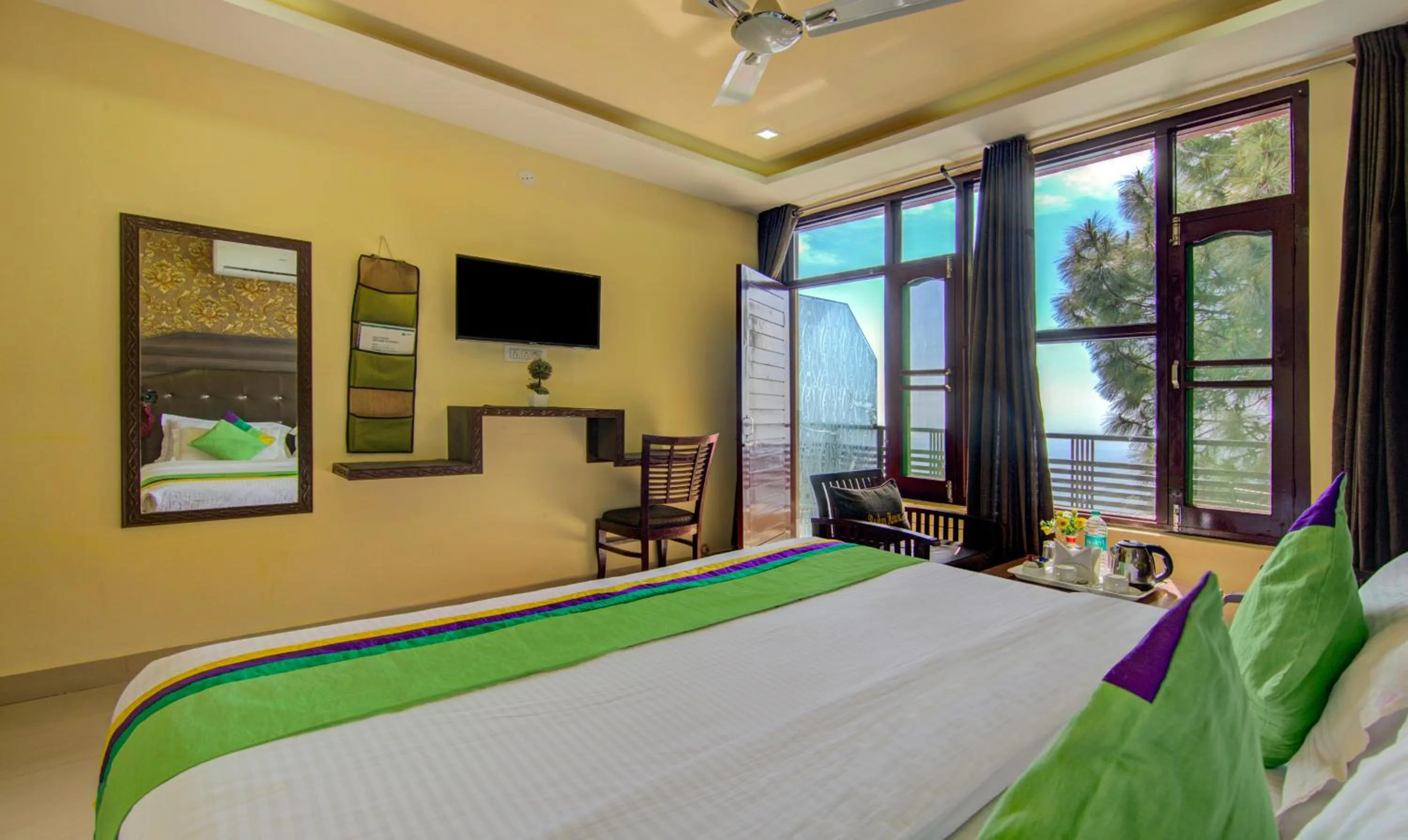 Bedroom, Bed in Treebo Roshan House with Valley View