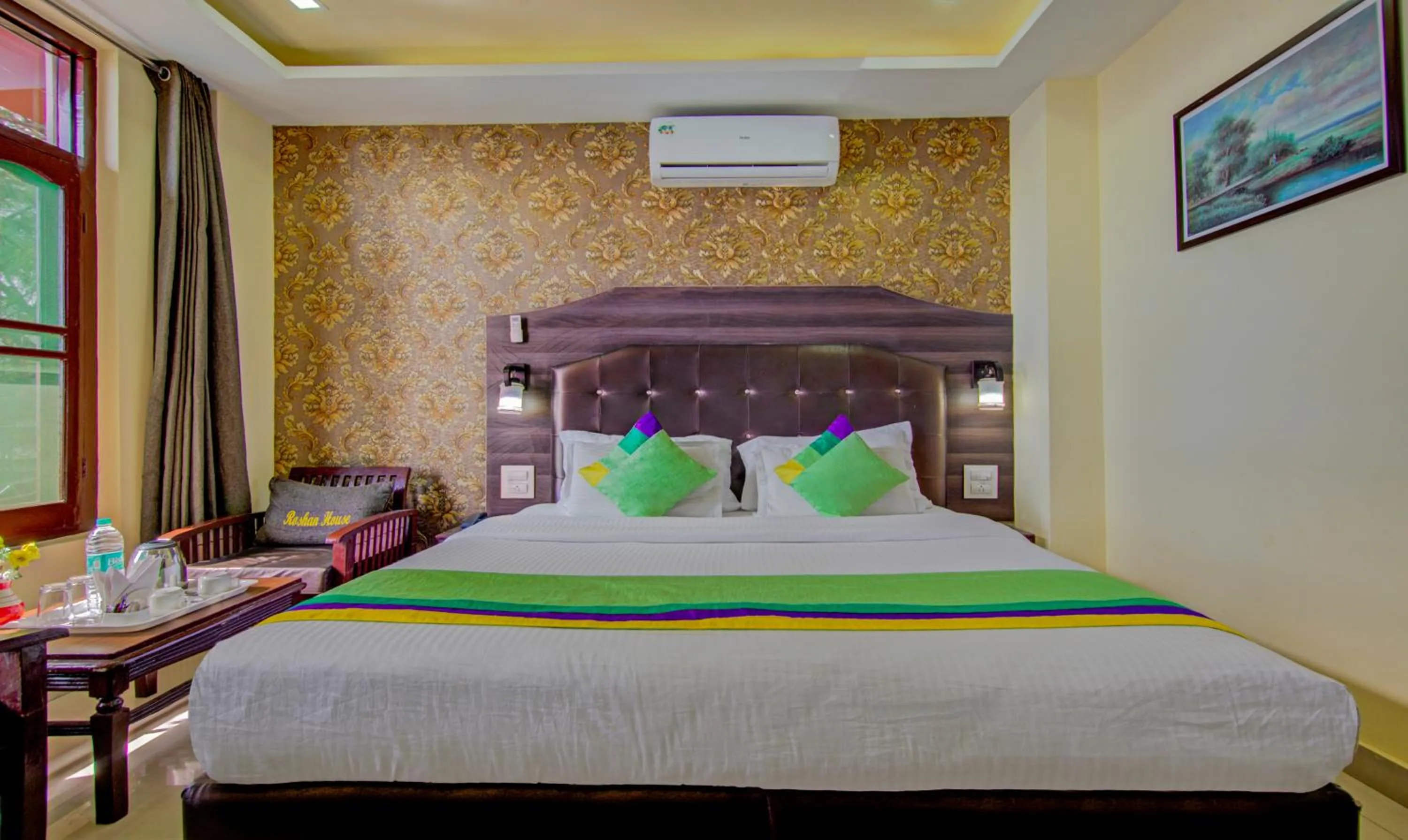 Bedroom, Bed in Treebo Roshan House with Valley View