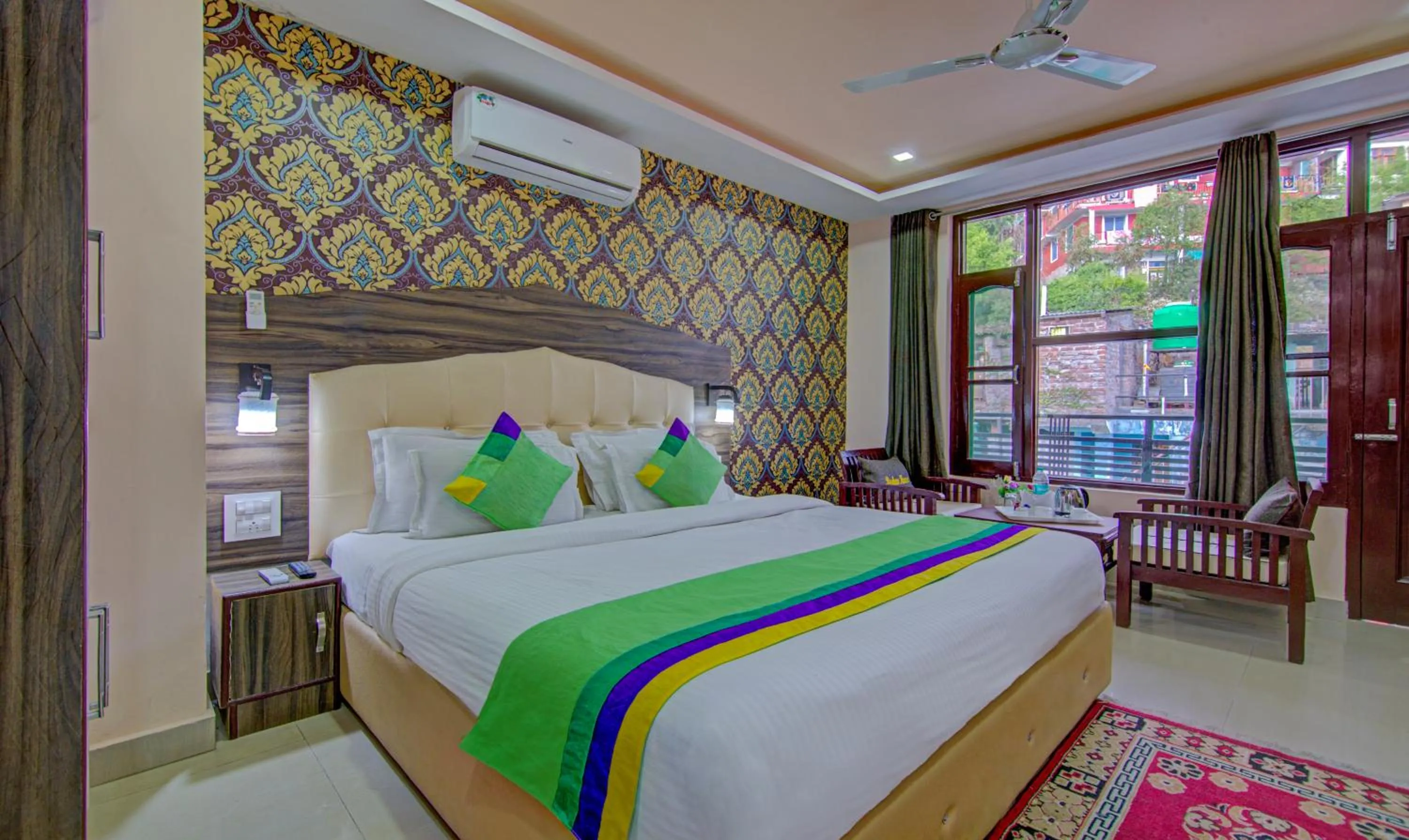 Bedroom, Bed in Treebo Roshan House with Valley View