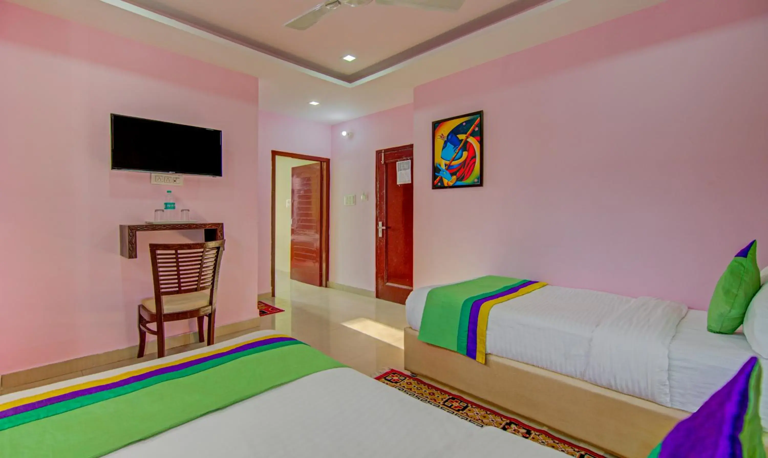 Bedroom, Bed in Treebo Roshan House with Valley View Bedroom, Bed in Treebo Roshan House with Valley View