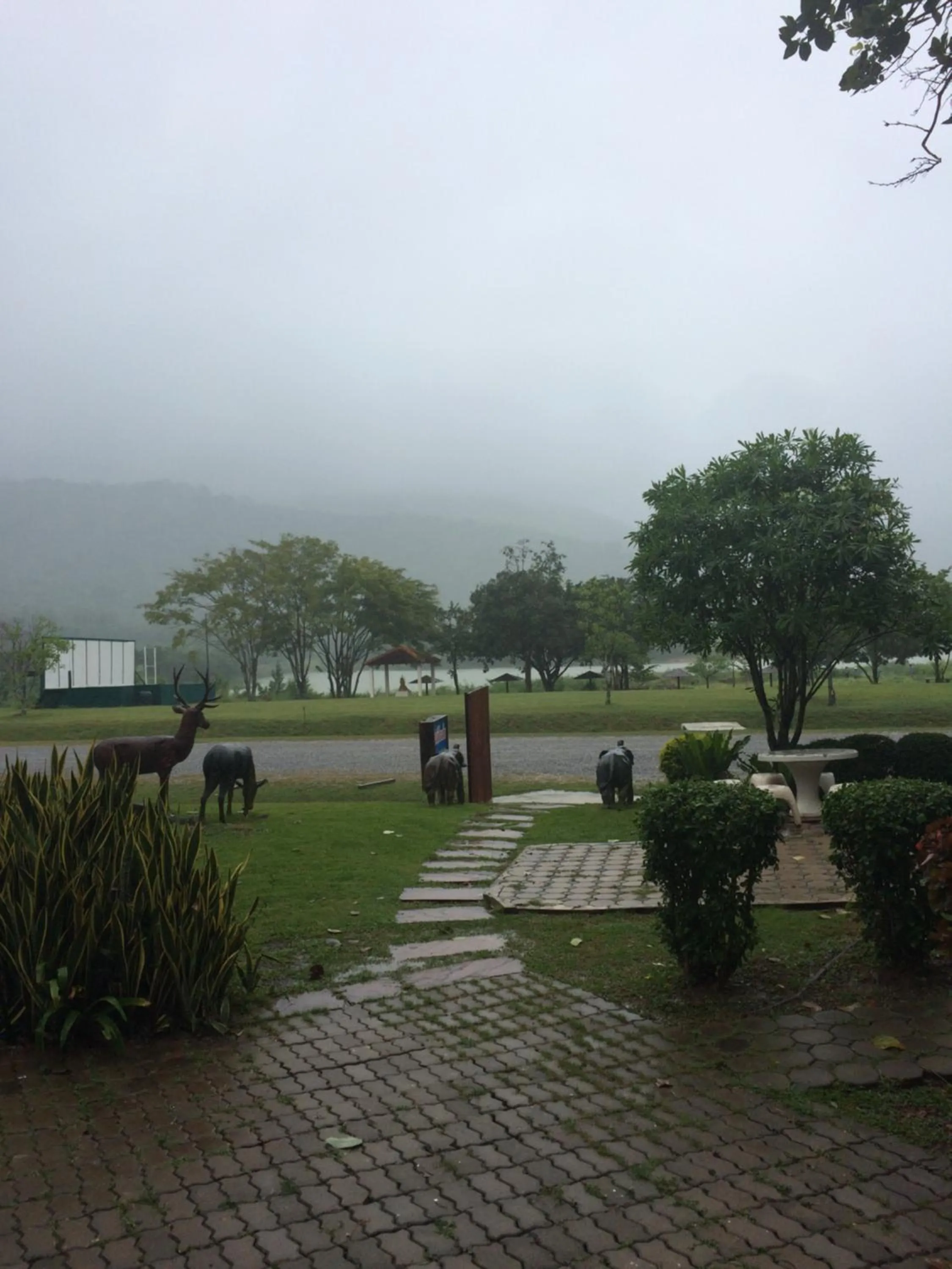 Samerdrow Khao Yai