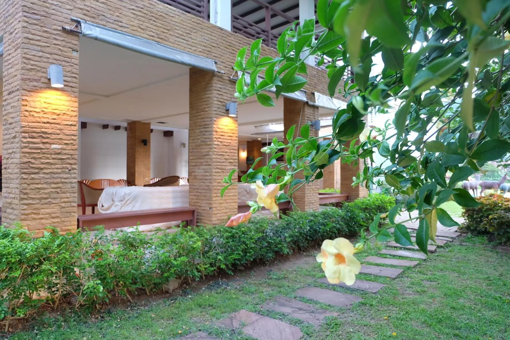 Samerdrow Khao Yai