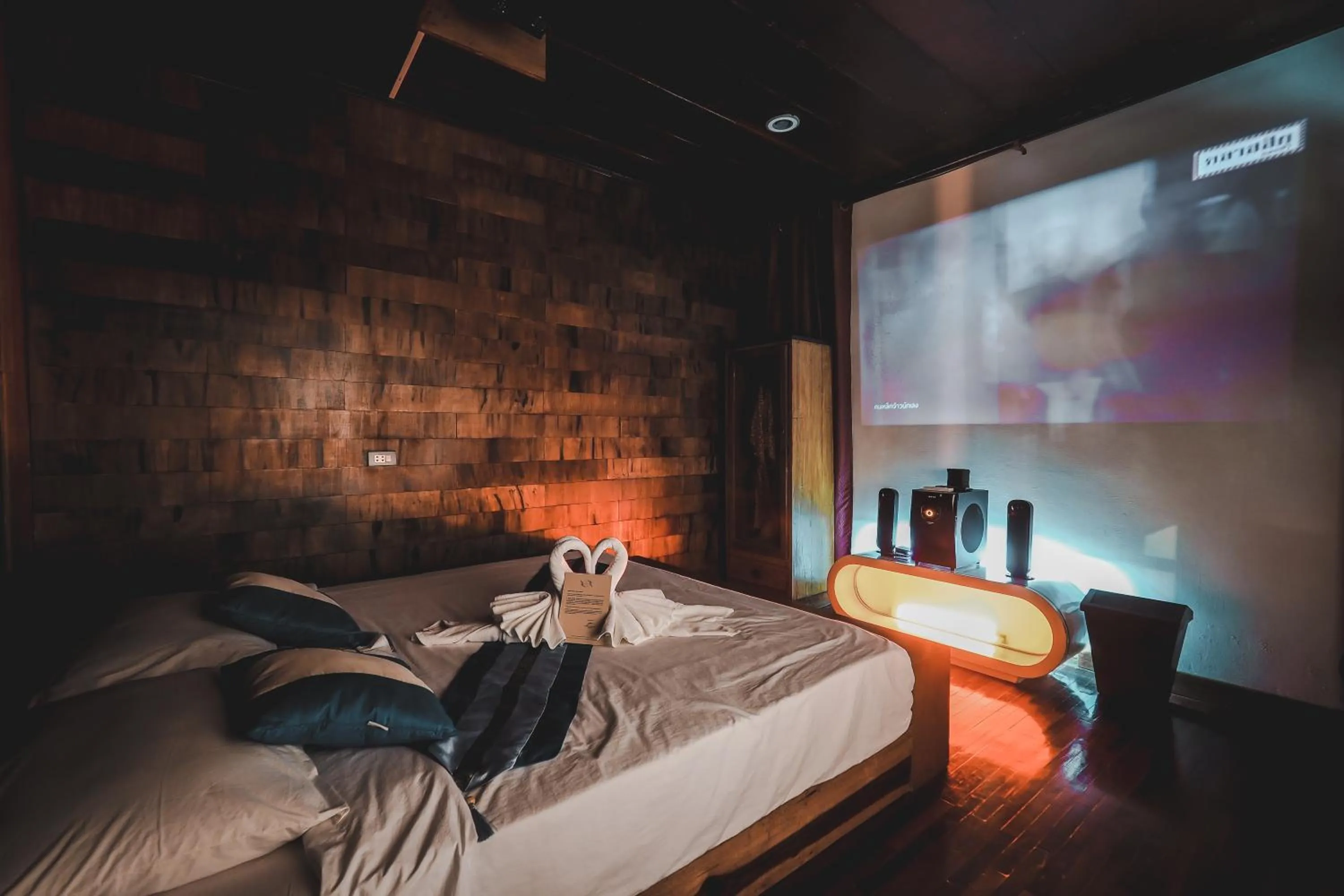 Bedroom, Bed in The Antique Riverside Resort