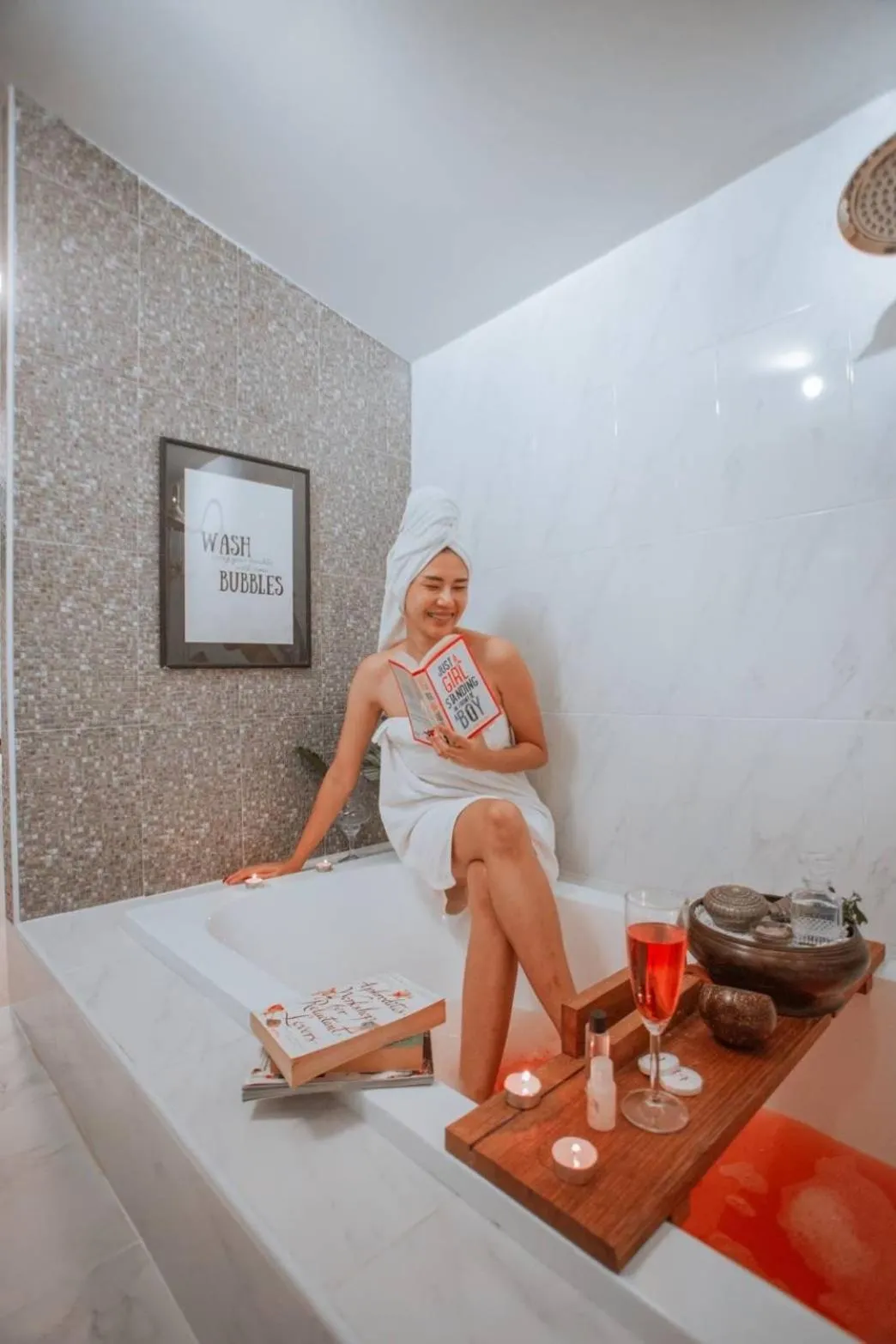 Bath in The Antique Riverside Resort