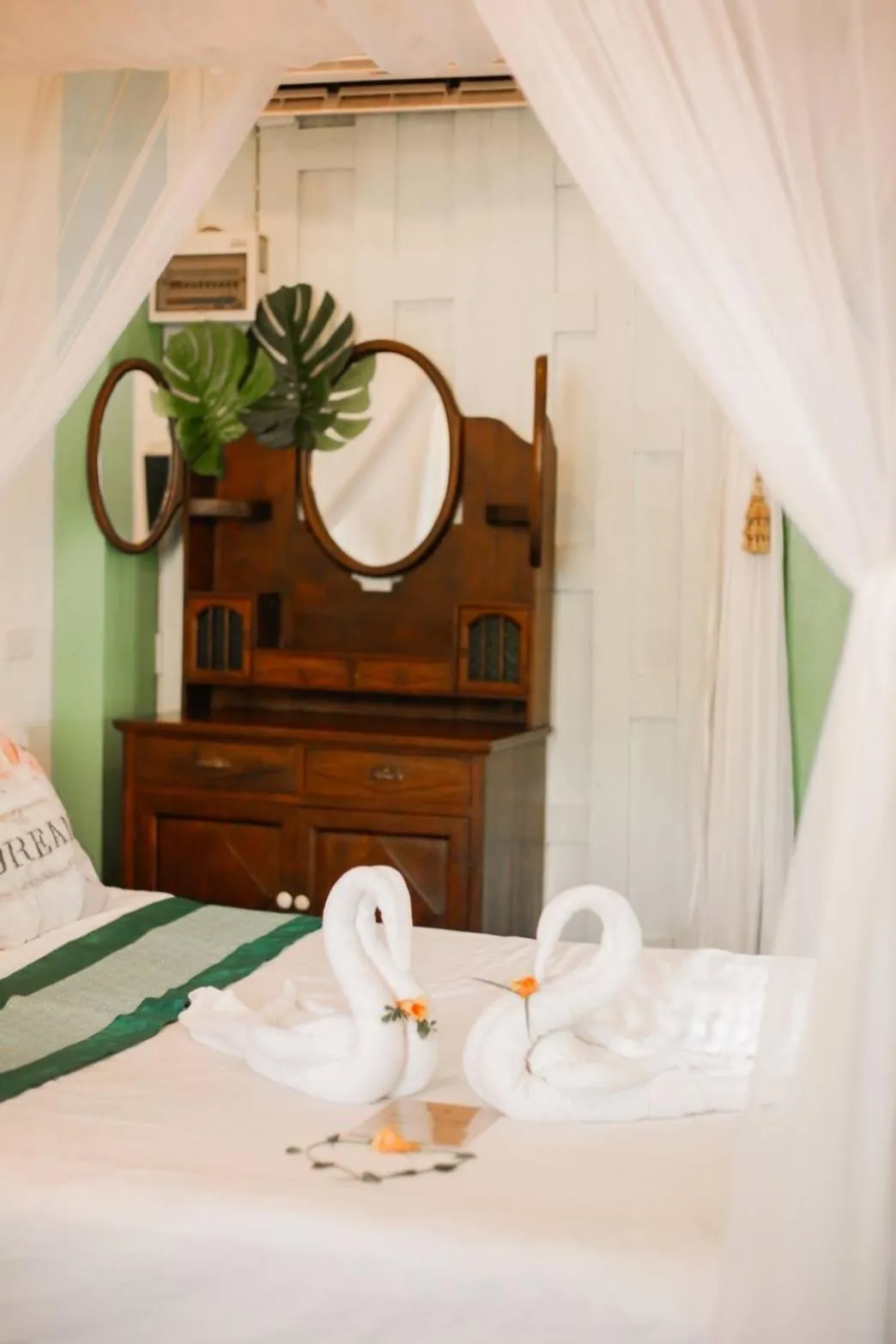 Photo of the whole room, Bed in The Antique Riverside Resort