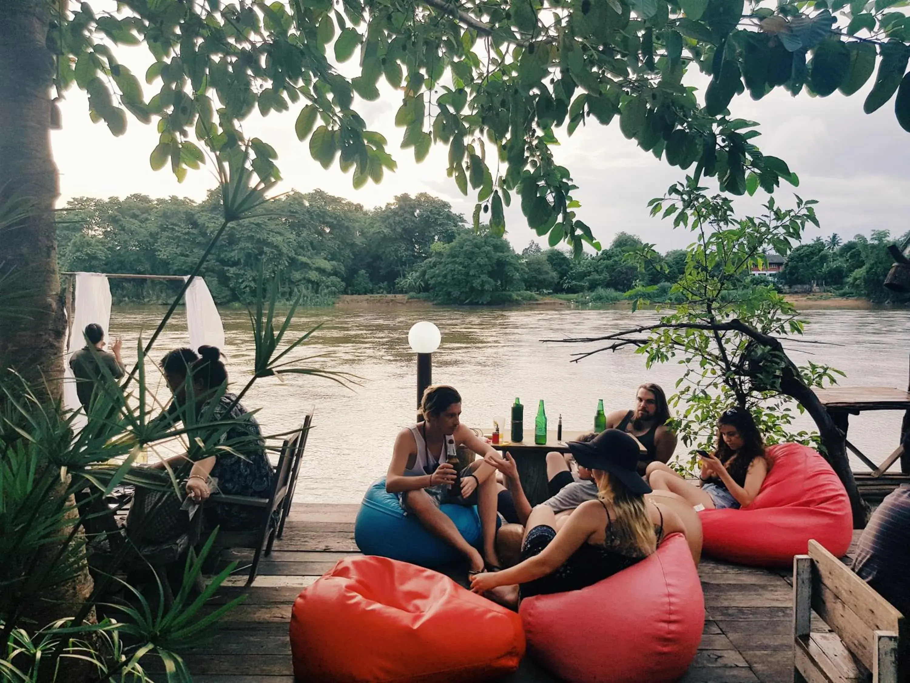 Restaurant/places to eat in The Antique Riverside Resort Restaurant/places to eat in The Antique Riverside Resort