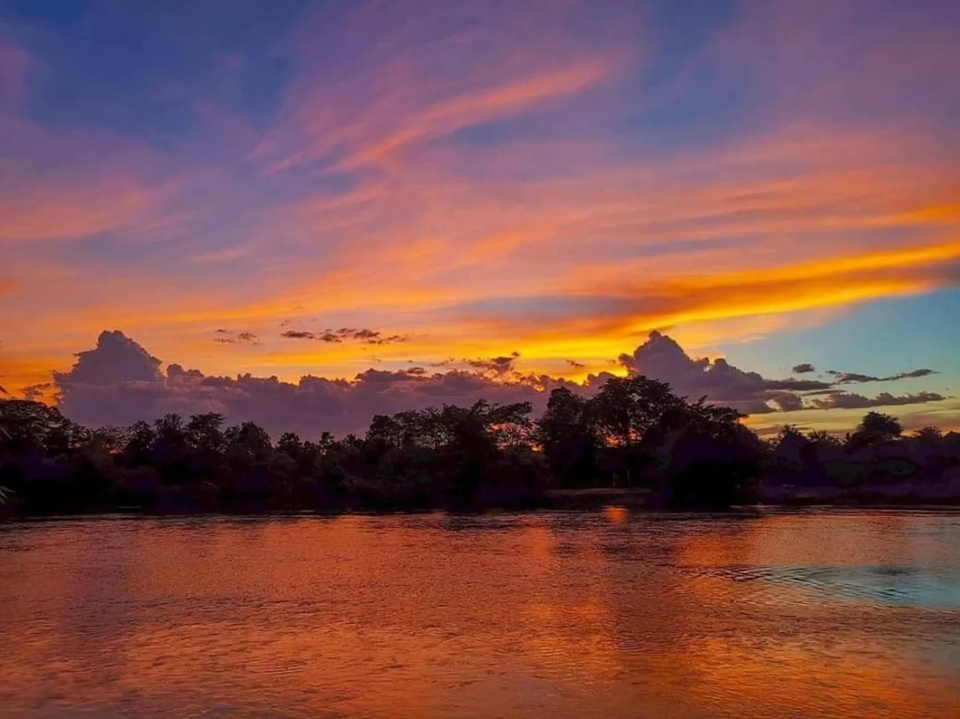 Sunset in The Antique Riverside Resort