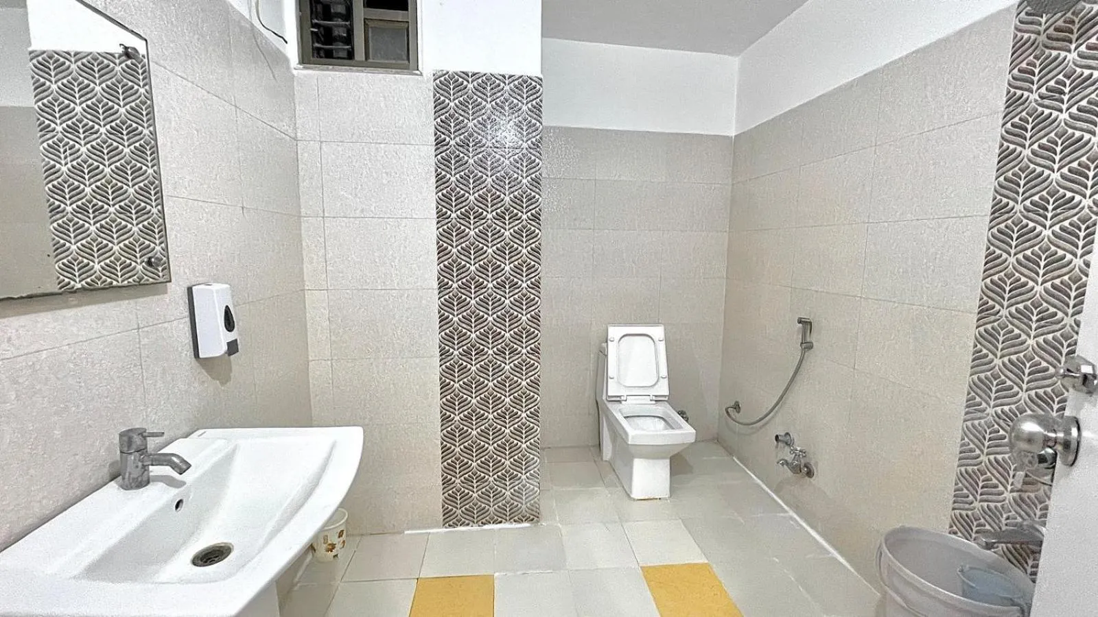 Toilet in Hotel Ashapura Palace