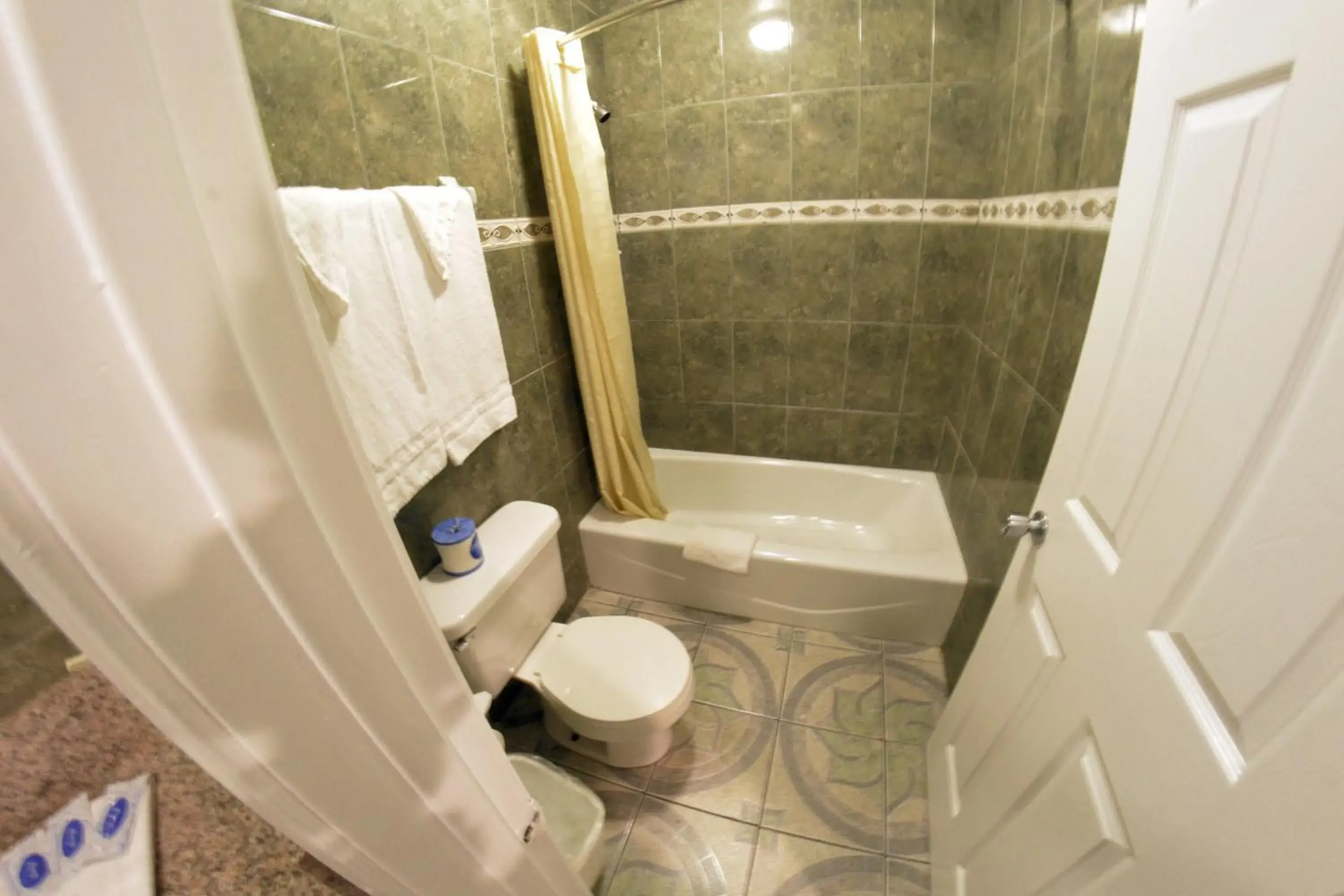 Bathroom in The Palace Inn Bathroom in The Palace Inn