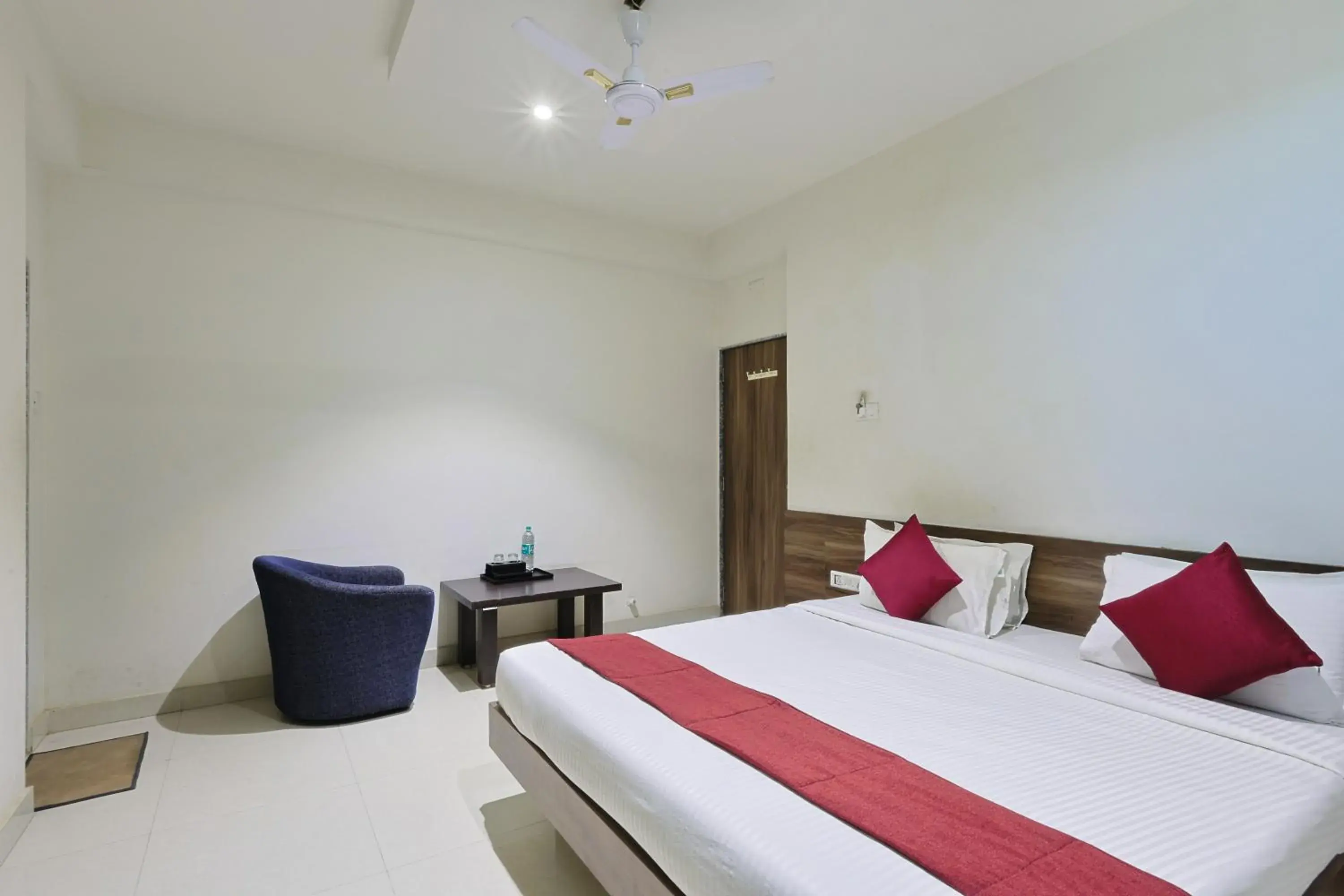 Deluxe Double Room with Balcony in Hotel Scintilla Deluxe Double Room with Balcony in Hotel Scintilla