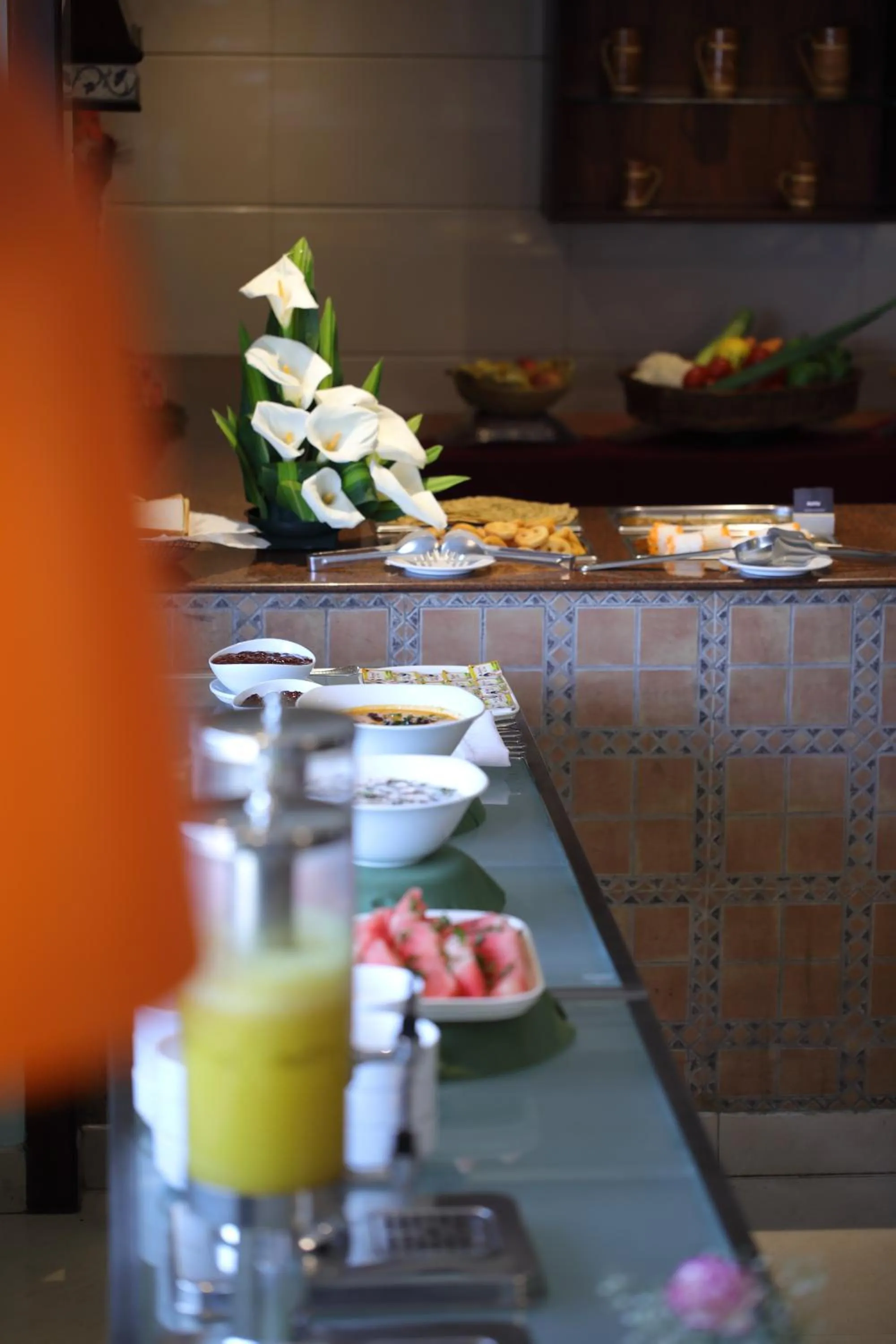 Restaurant/places to eat in Issacs Residency