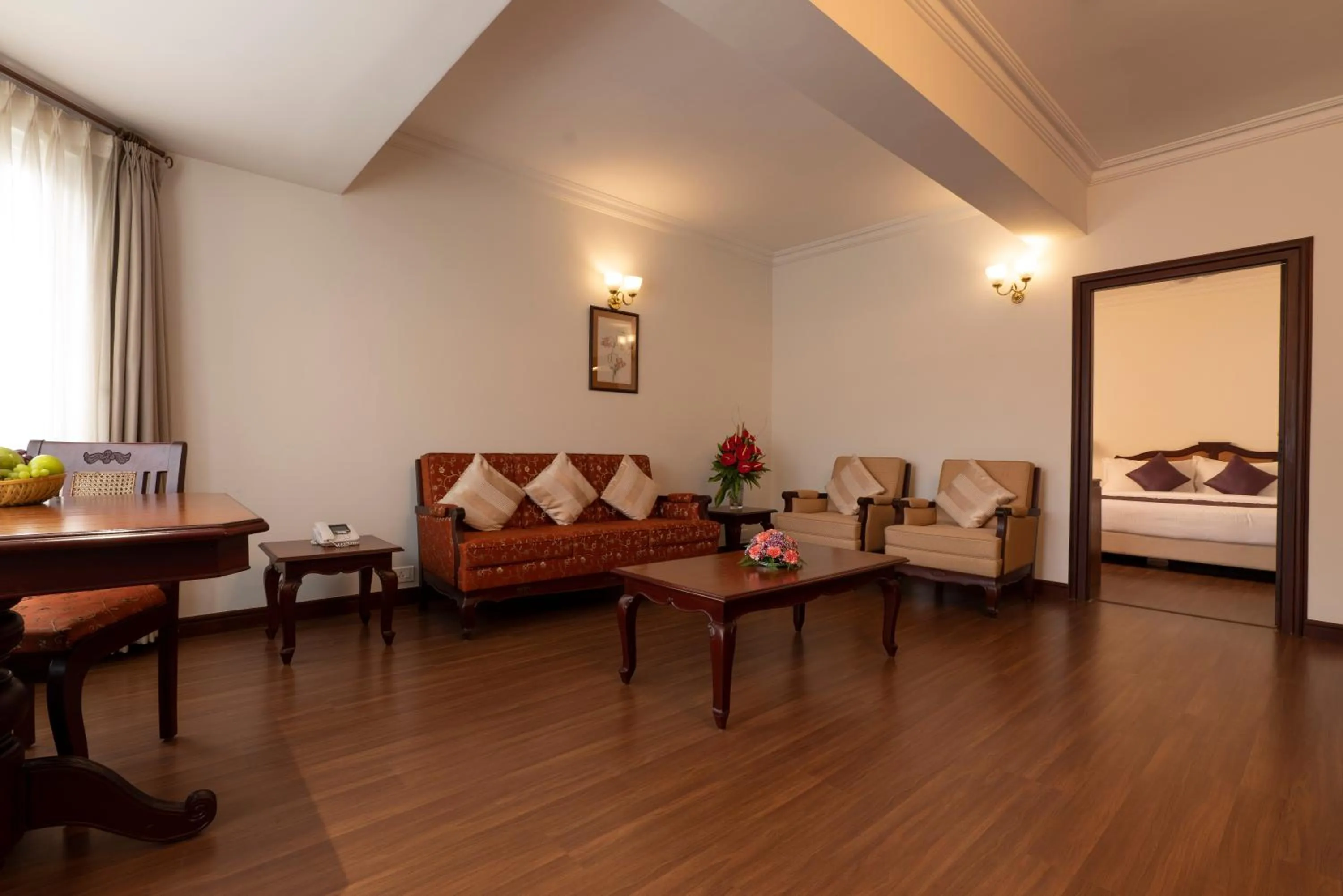 Living room, Bed in Issacs Residency