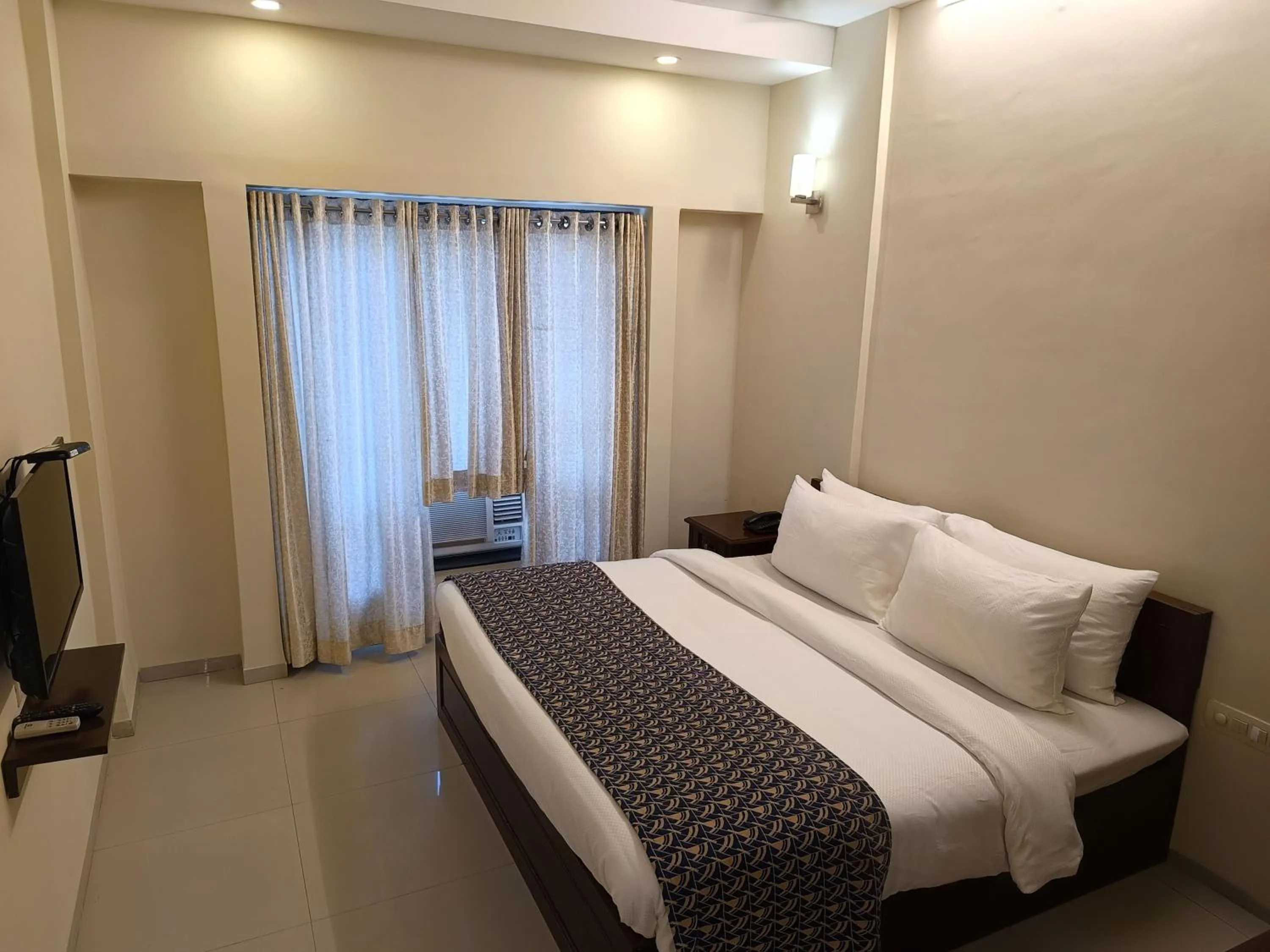 Floor plan, Bed in VITS Select Bharuch