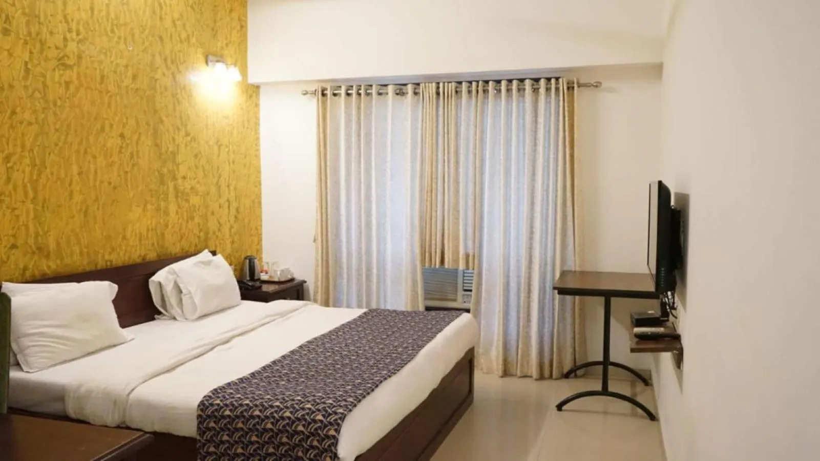 View (from property/room), Bed in VITS Select Bharuch