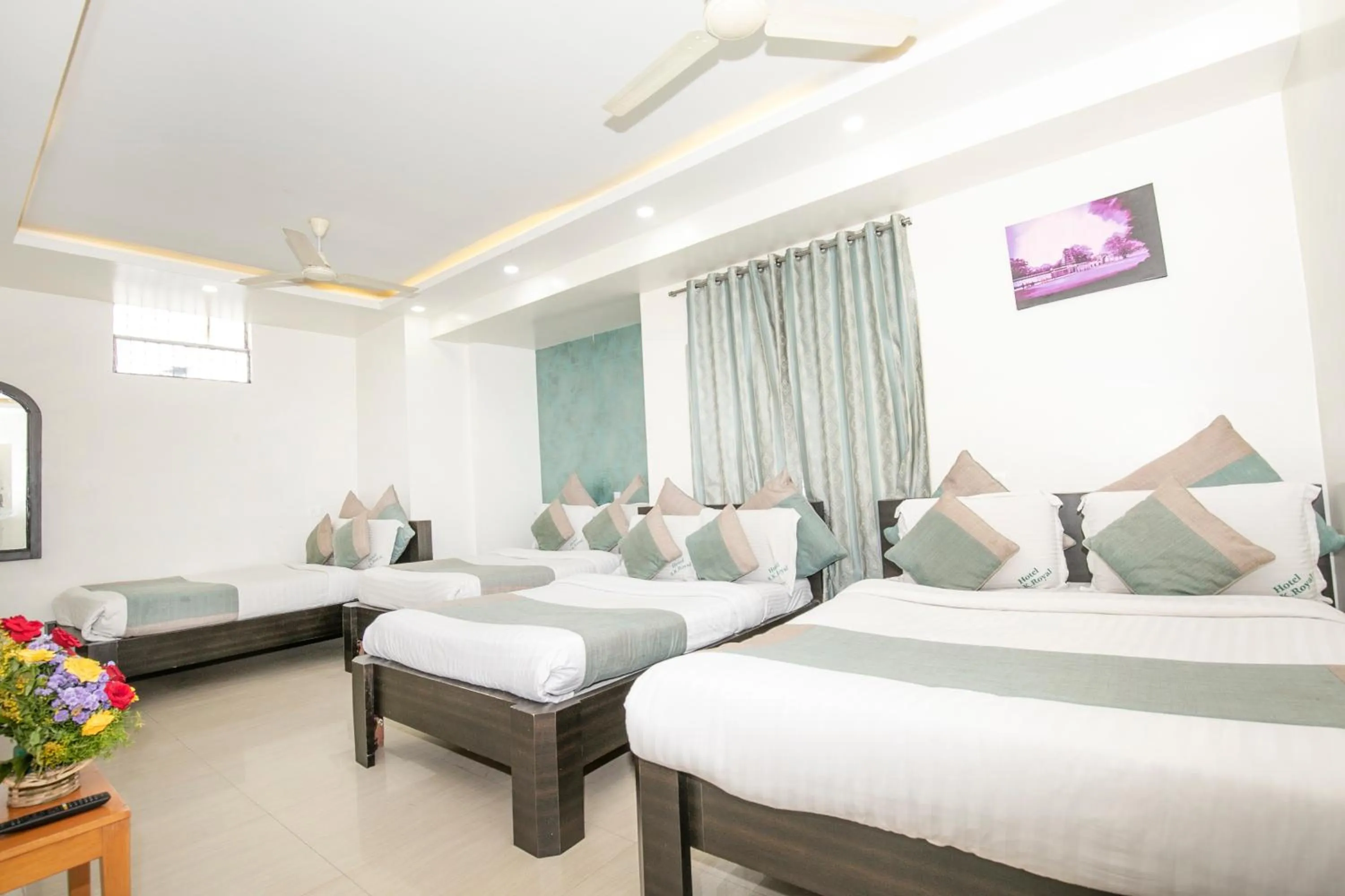 Bed in Aishwarya Le Royal