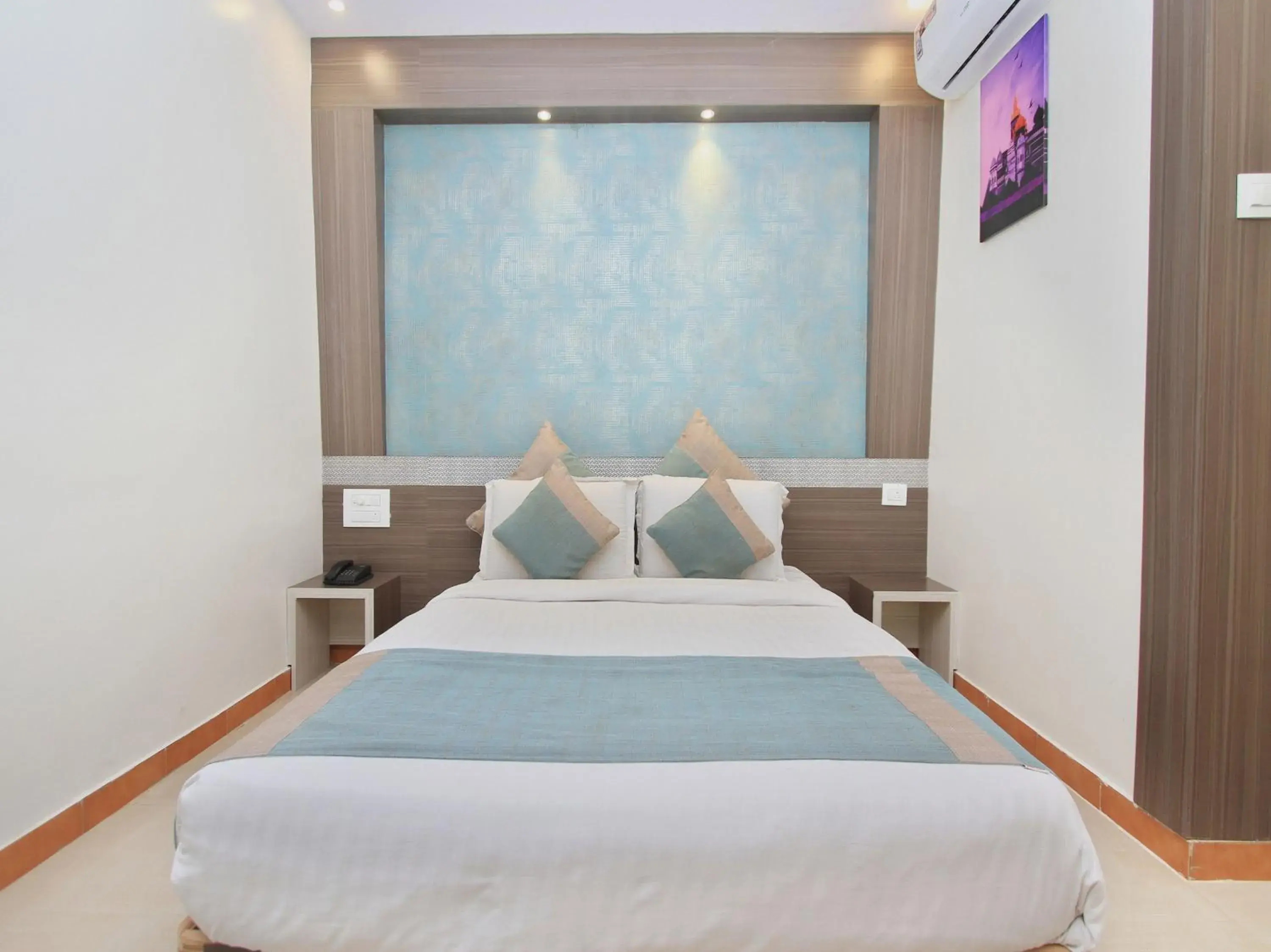 Bed in Aishwarya Le Royal Bed in Aishwarya Le Royal